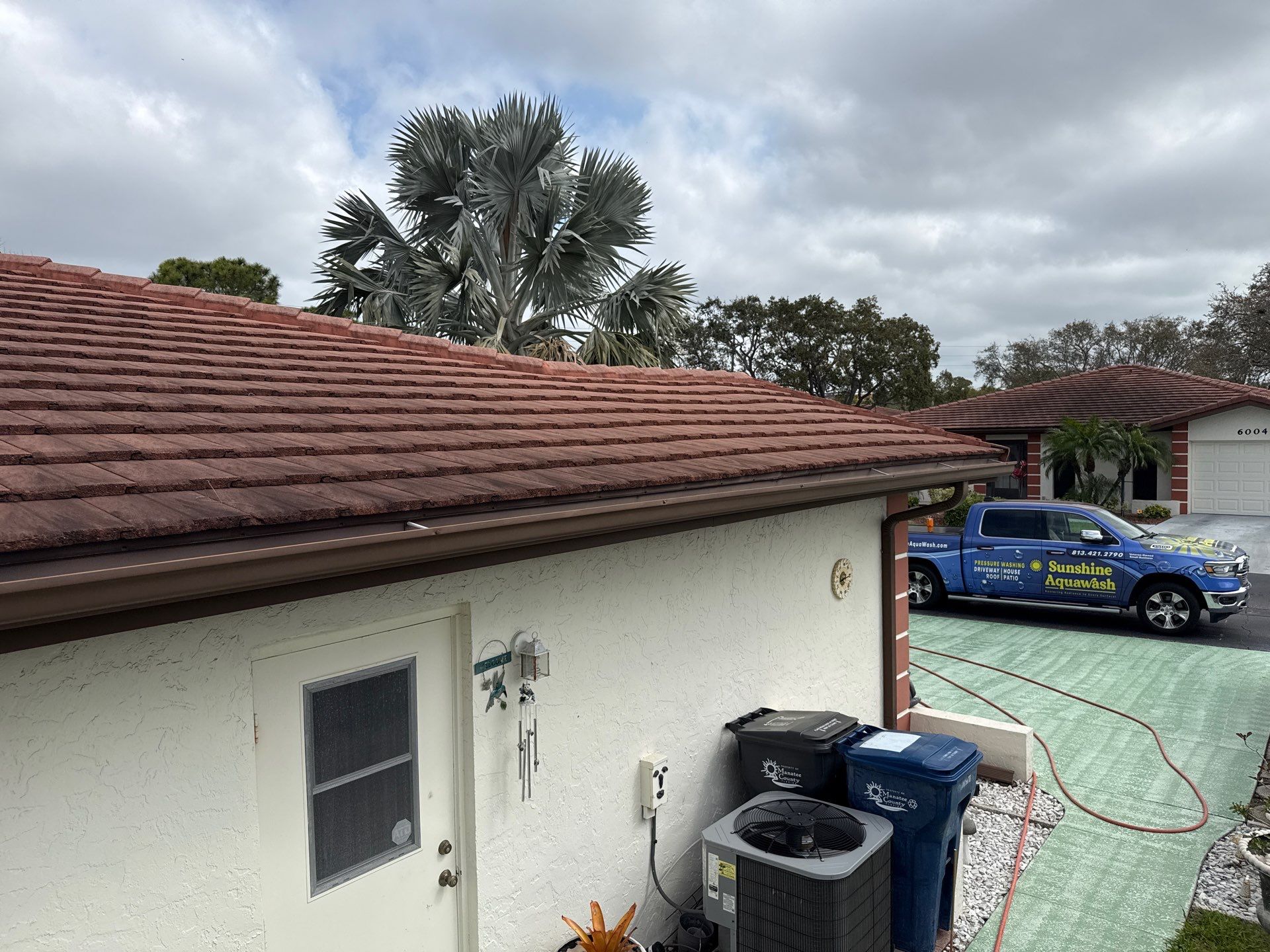 Tile Roof Cleaning – Vivenda at Bradenton I (Same-Day Service & Facebook Review) by Sunshine AquaWash