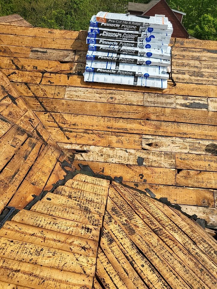 ATLAS PINNACLE COLOR: PEWTER by Eagle Eye Roofing