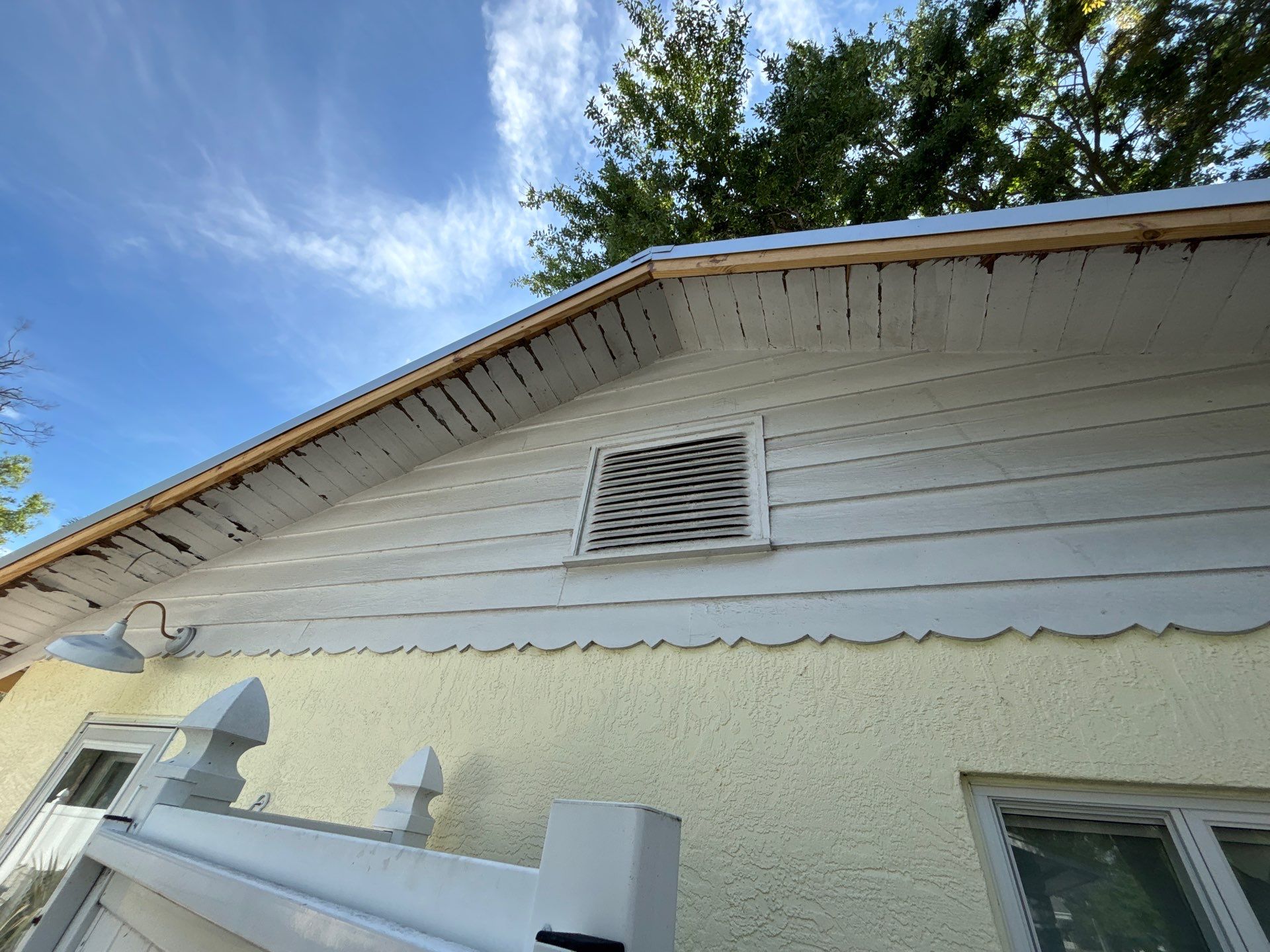 Soffit and Fascia Installation in Sarasota FL by Gutter Professors