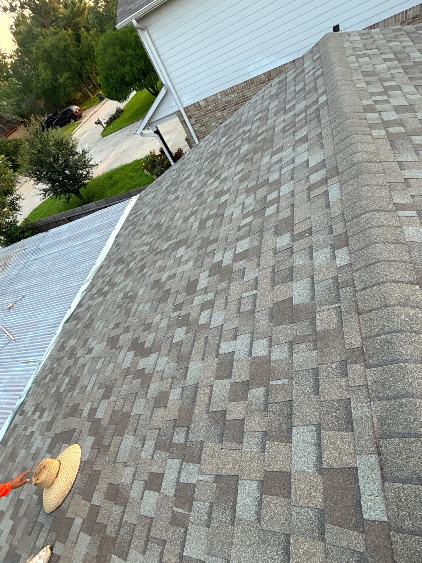 Residential Roofing Installation using Owen's Corning Duration (Lifetime) Shingles by Roof Repair Company