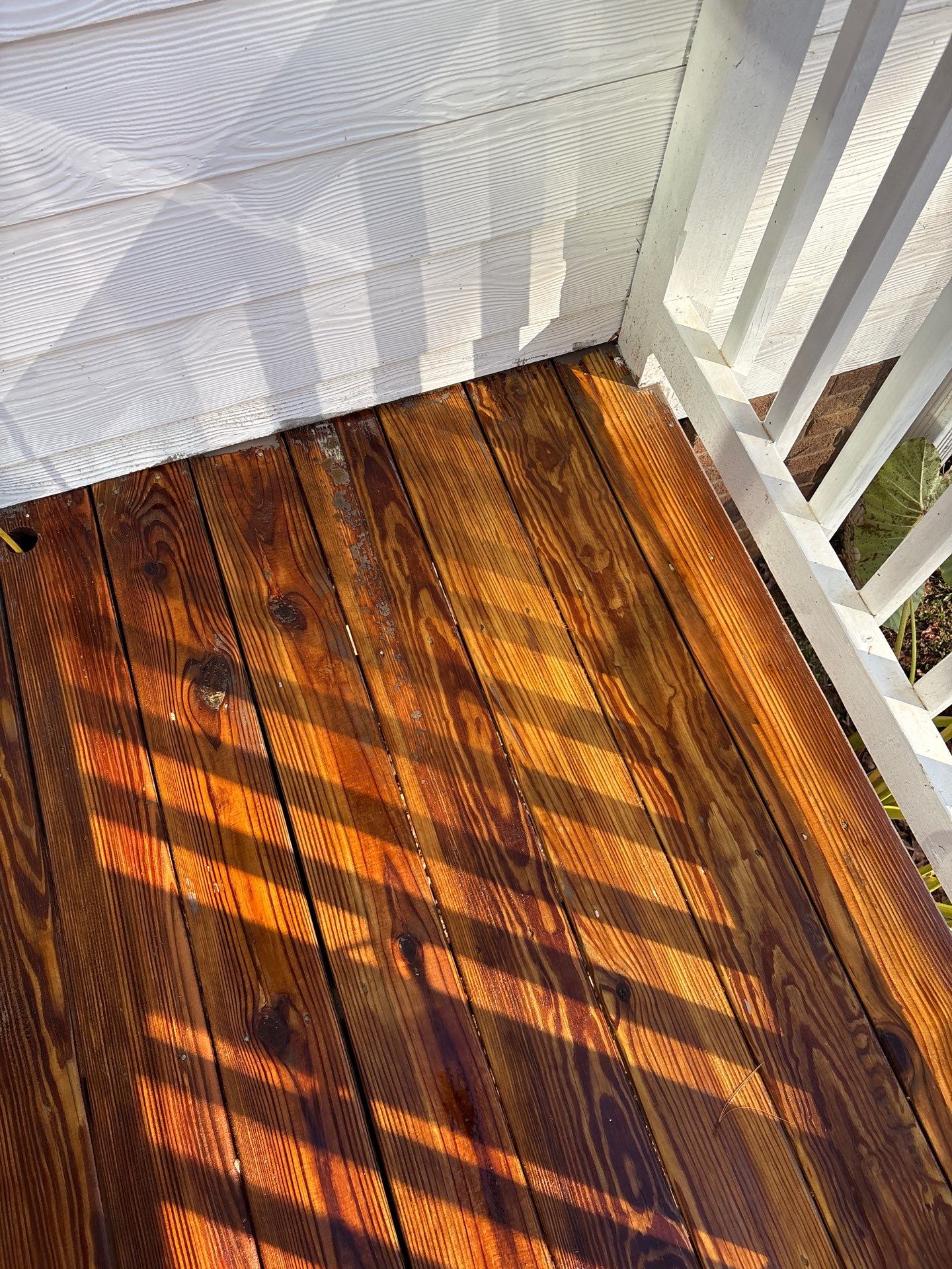 Wood Deck using Wood Sealant by DuraSeal