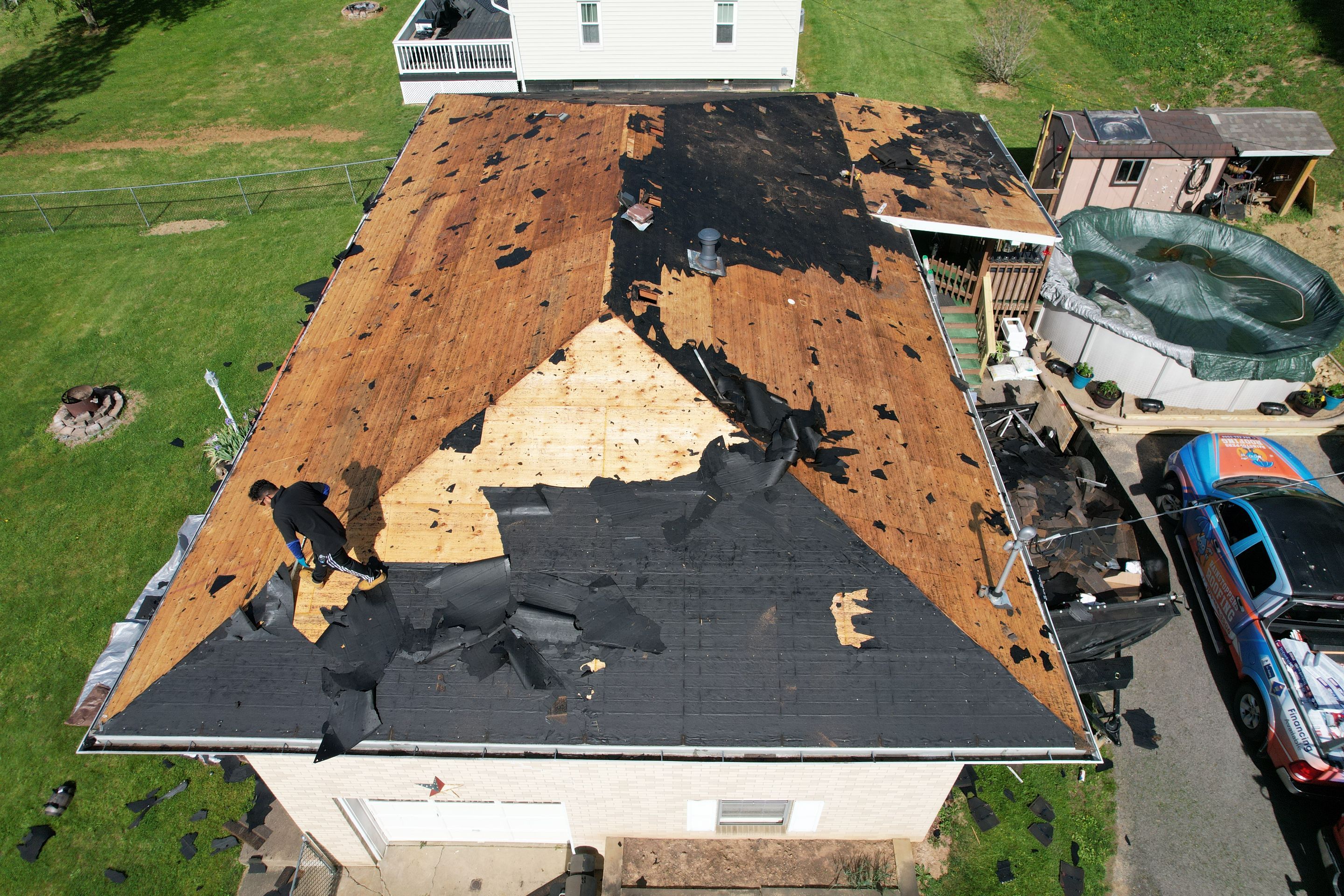 Residential Roofing Installation using GAF Timberline HDZ Charcoal by Rainstoppers Roofing