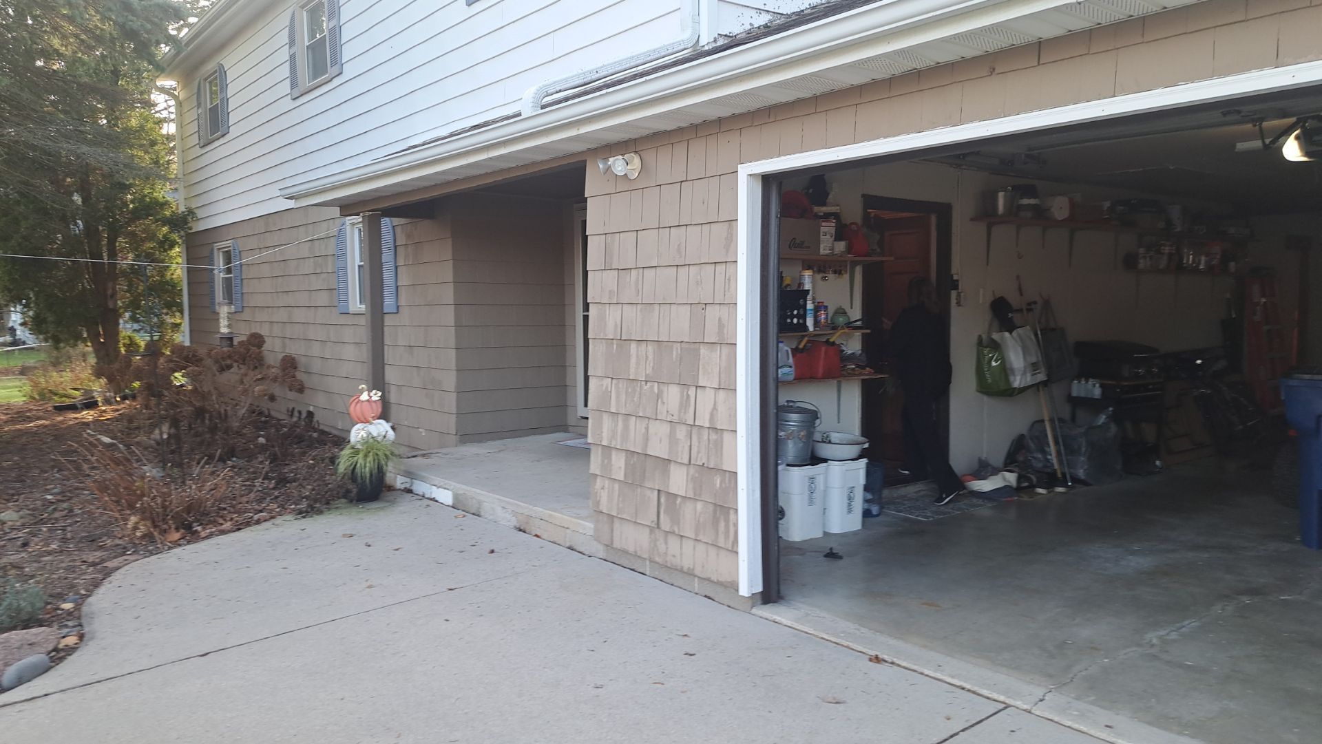 Hinze Siding by Gellings Roofing & Siding