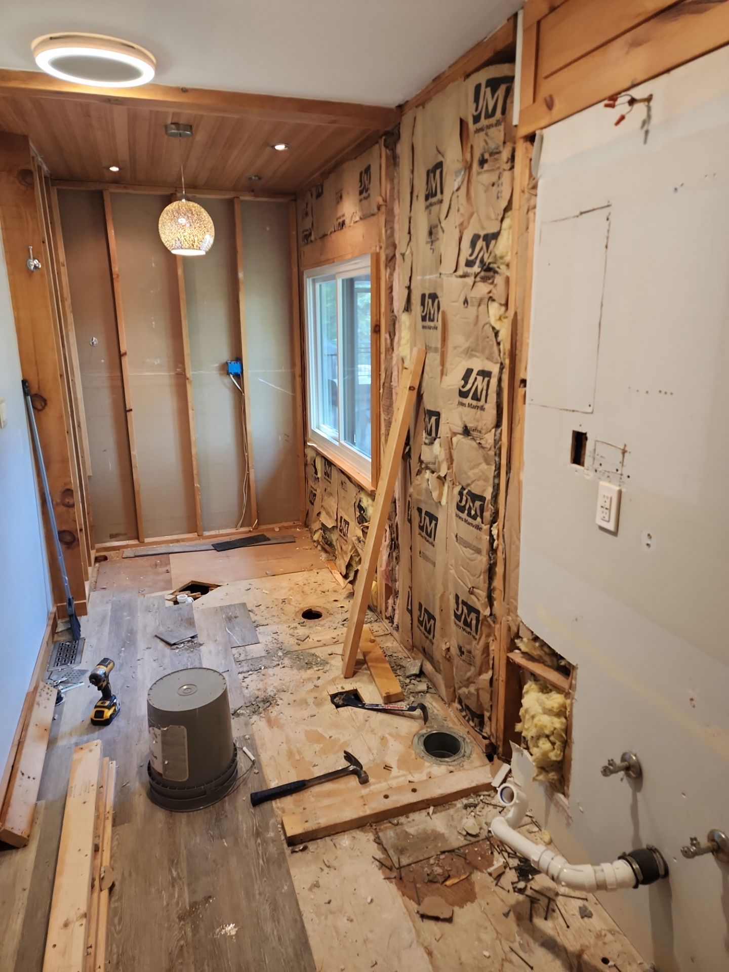 Lampe Lake Home off Uniqueville by Kitchen Works LLC