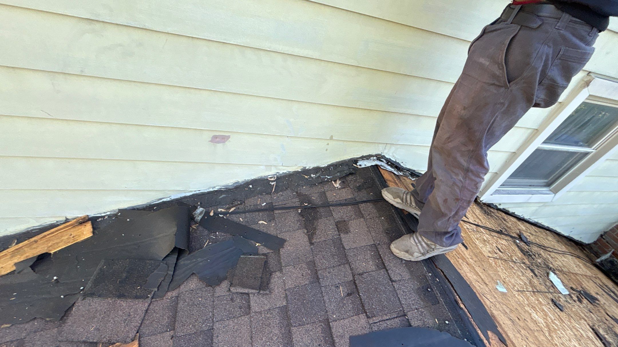Roof Replacement using Owens Corning Tru Definitions by 180 Contractors