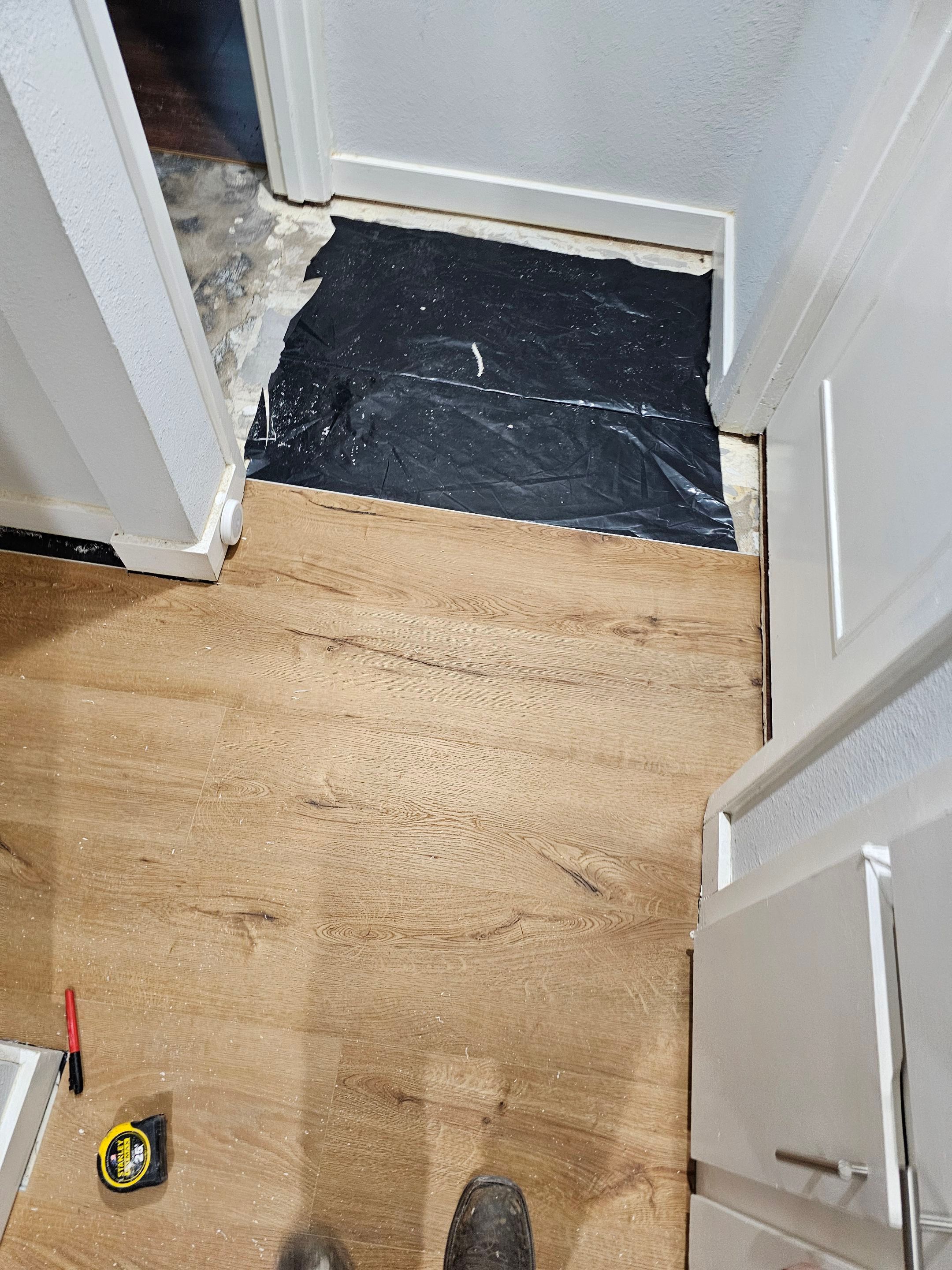 Laminate floor & fence by EL-GC LLC 