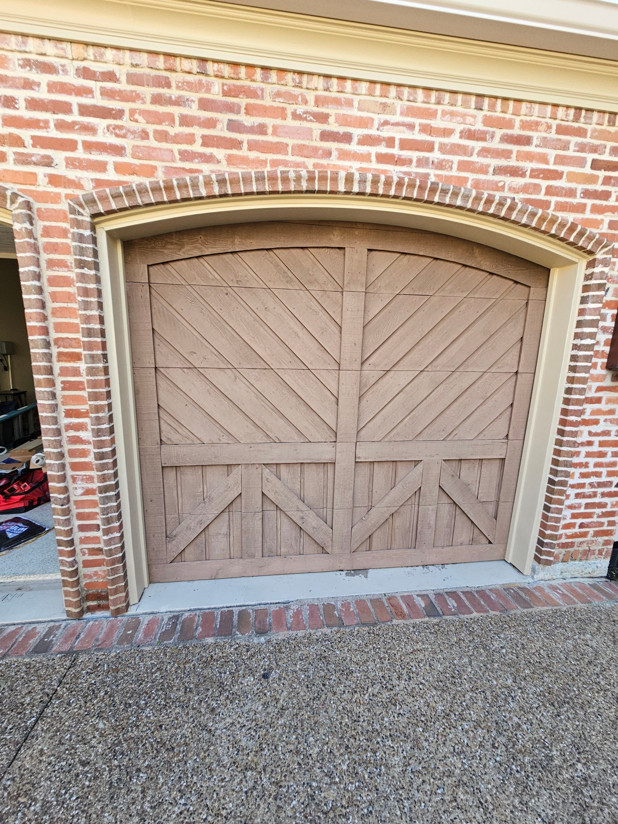 Exterior & interior paint, Garage door repairs, roof replacement & leak repairs by EL-GC LLC 