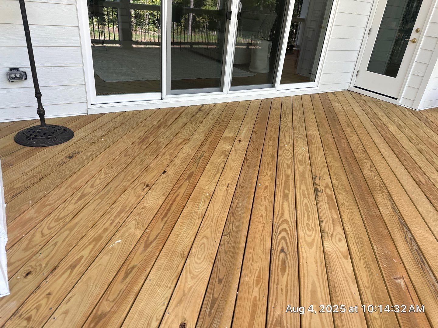 Wood Deck using Wood Sealant by DuraSeal