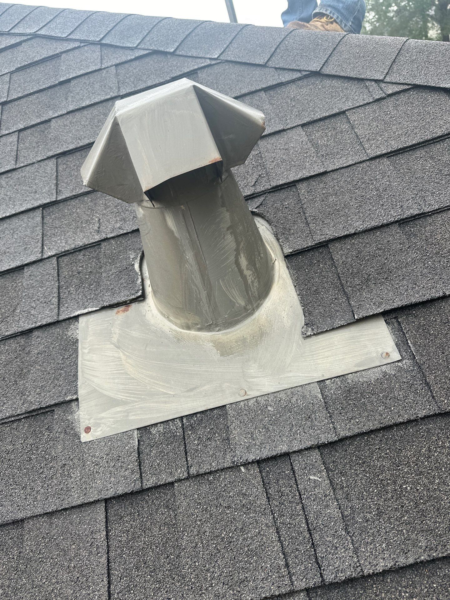 Hail Damage using Owen's Corning Duration (Lifetime) Shingles by Roof Repair Company