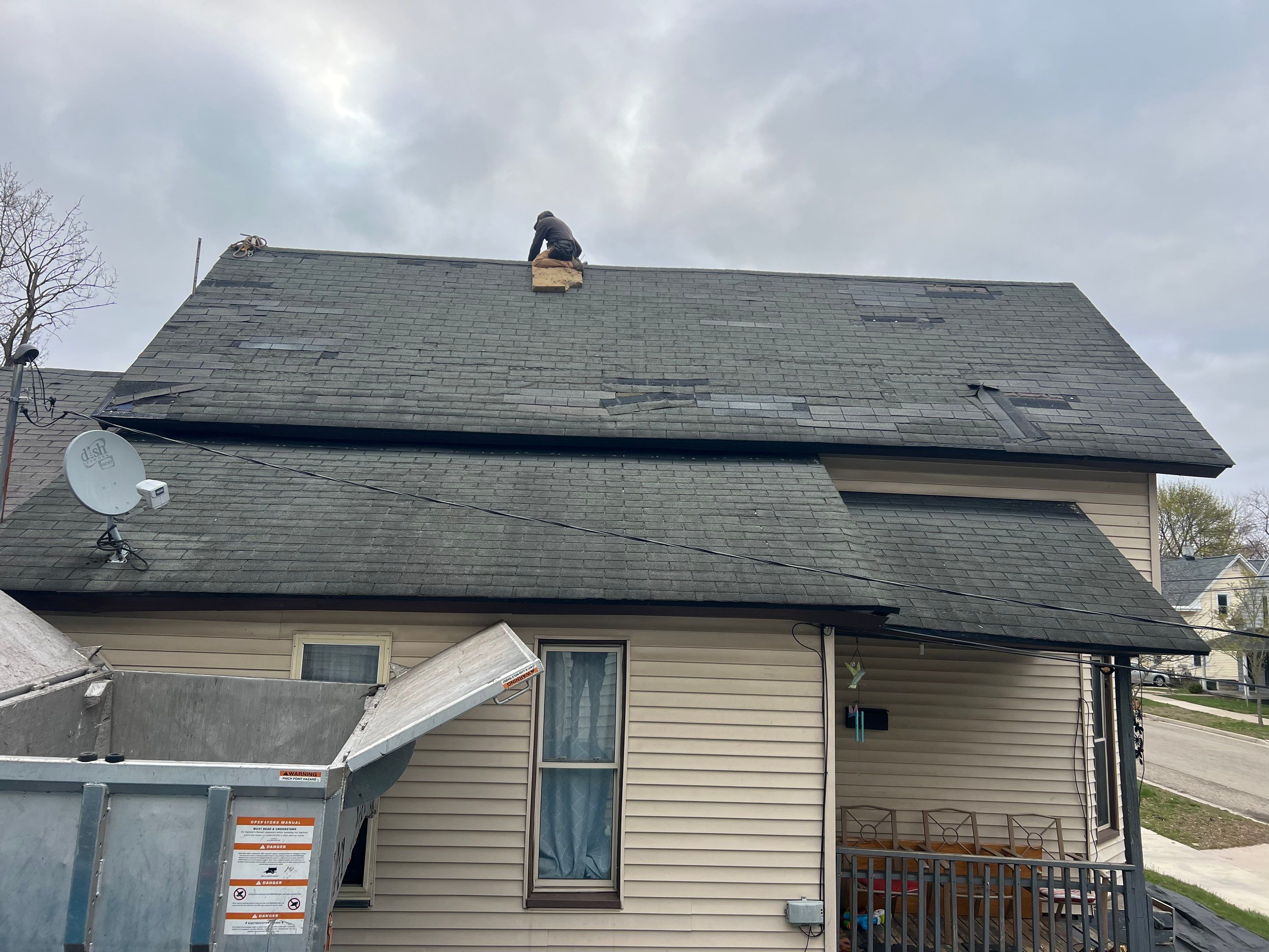 Residential Roofing Installation using GAF TIMBERLINE HDZ by Avalon Roofing and Exteriors