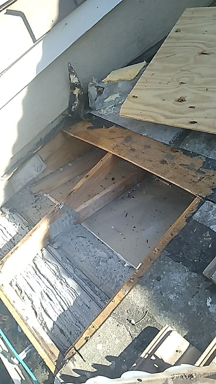 Tile Roof Repair in Boynton Beach ā Fast, Professional, and Reliable Service by Aastro Roofing