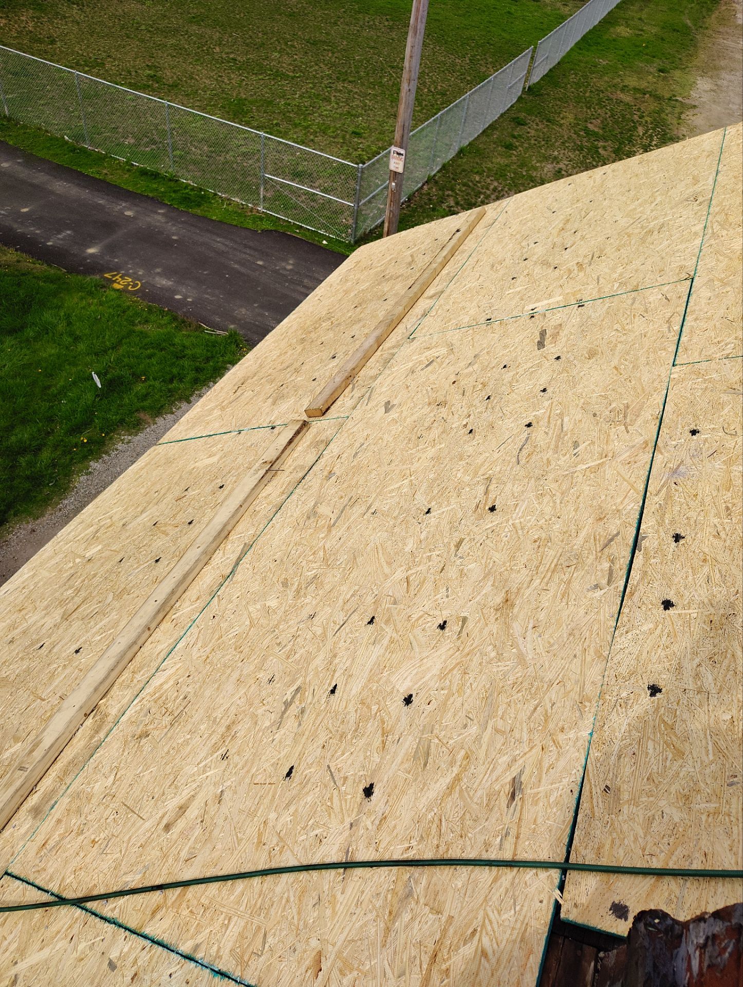 Residential Roofing Installation using GAF Timberline HDZ Charcoal by Rainstoppers Roofing
