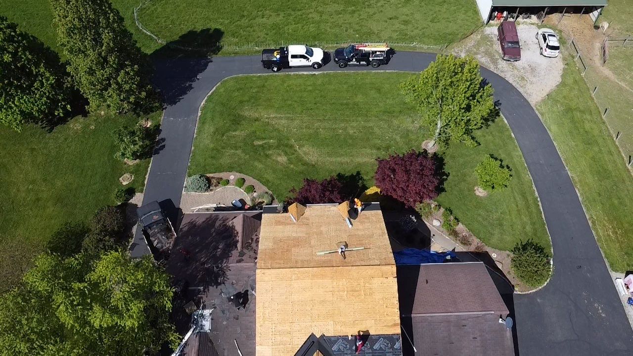 Residential Roofing Installation using Ownes Corning Brownwood Duration by Storm Contracting