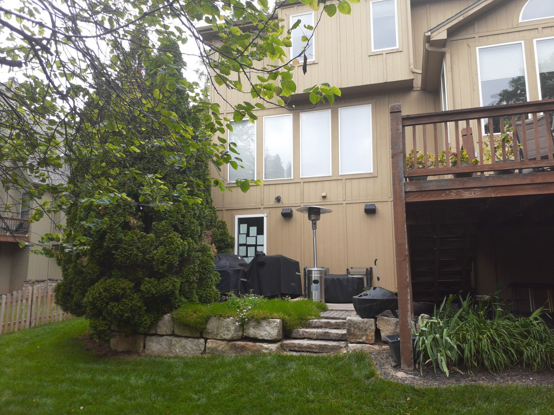 Back Yard Patio, Pergola, and Deck by LAND ESCAPES LLC