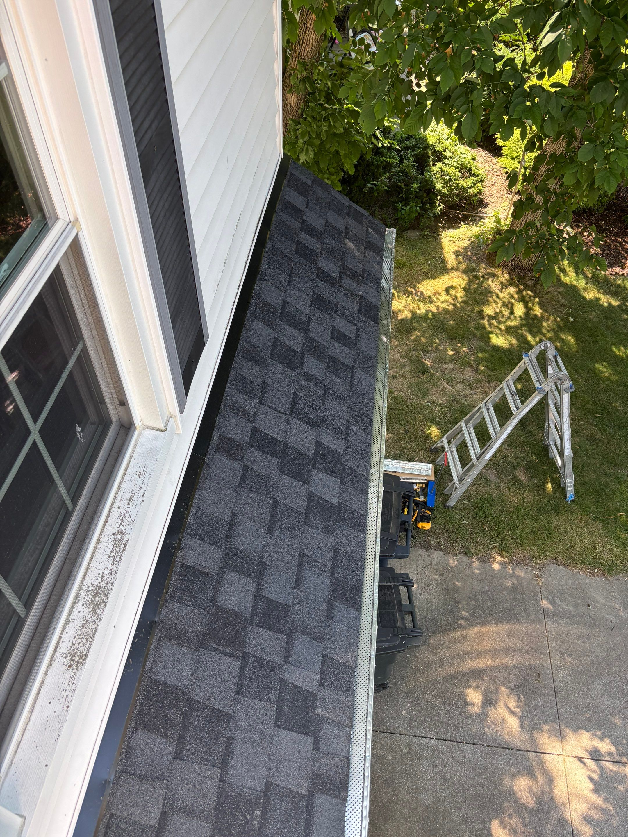 Curb Appeal Roofing featured photo.