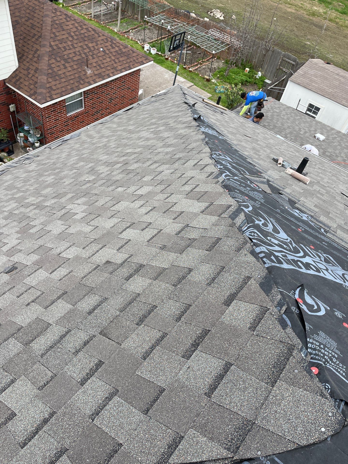 Residential Roofing Installation using Owen's Corning Duration (Lifetime) Shingles by Roof Repair Company