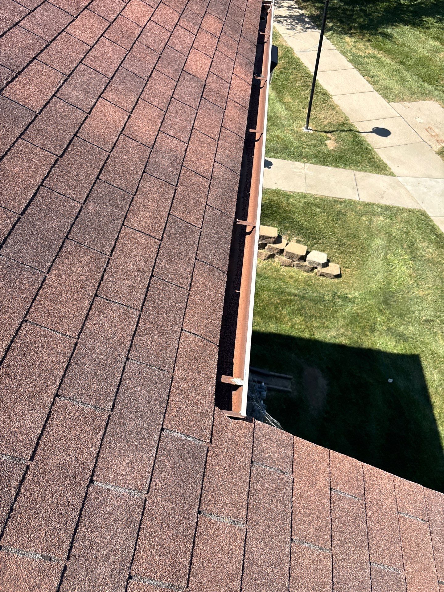Commercial gutter cleaning Omaha after photo with clean gutters