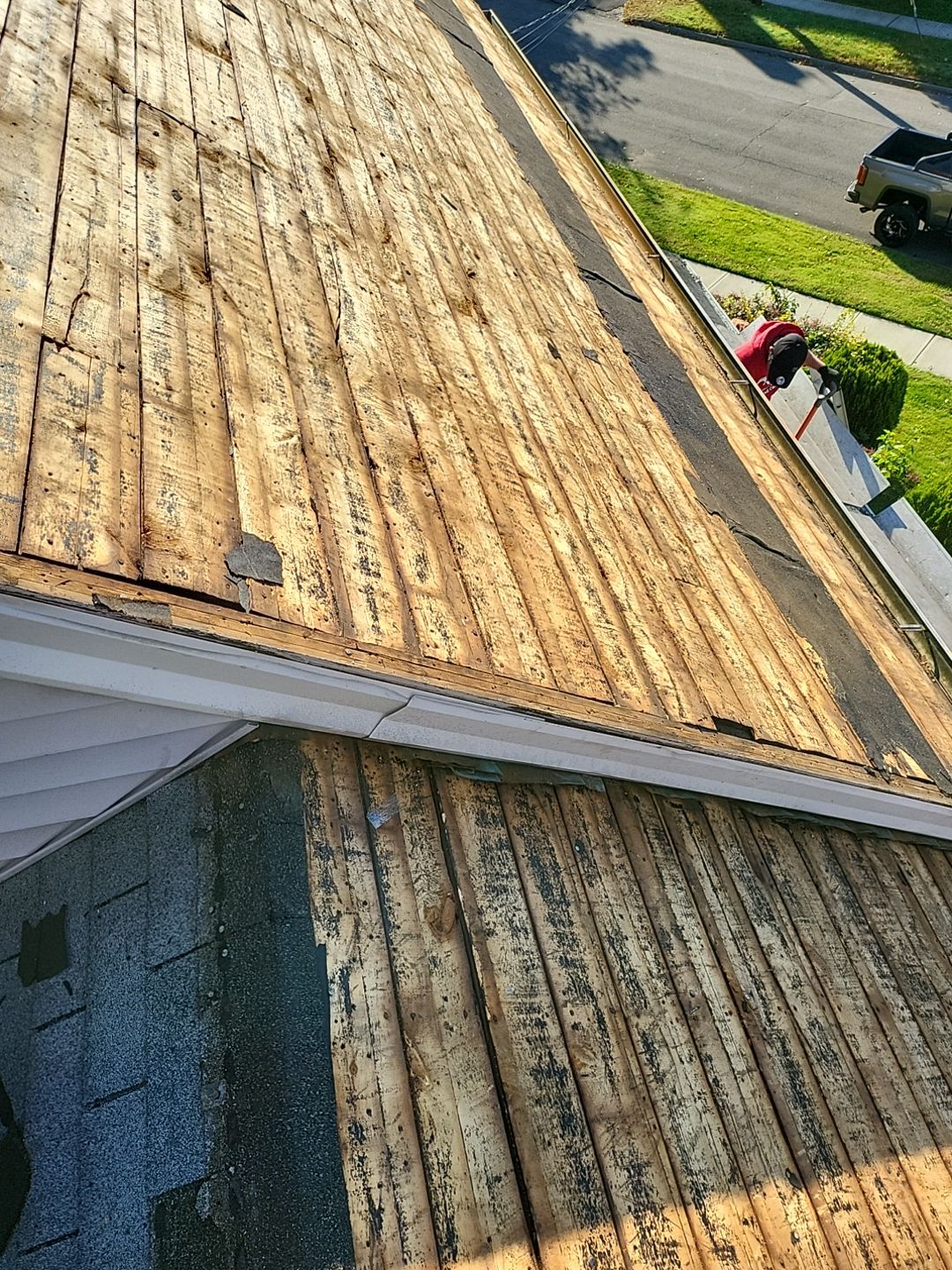 Residential Roofing Installation using Owens Corning TruDefinition Slatestone Gray by A Plus Exterior