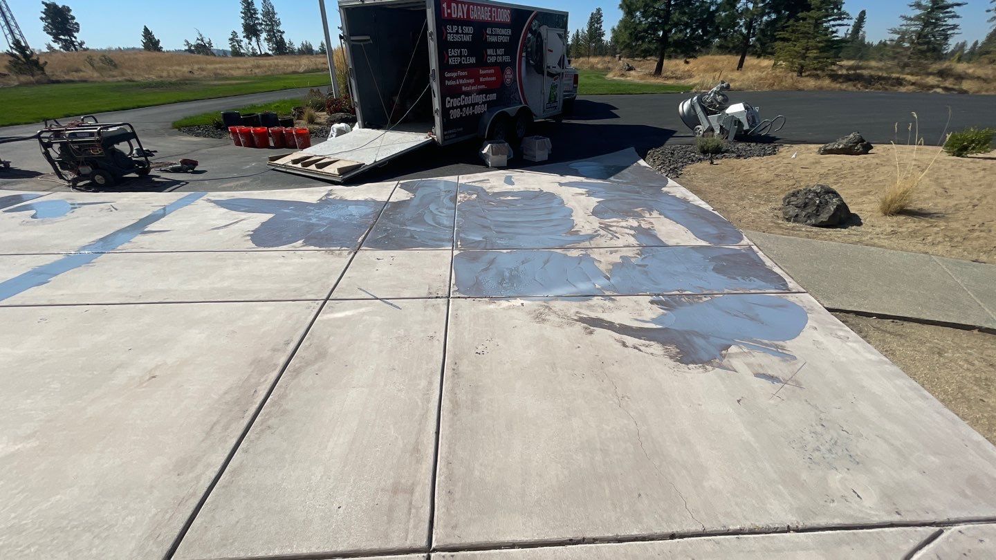 Driveway using Trail Mix 1/8" Chip by Croc Coatings, LLC