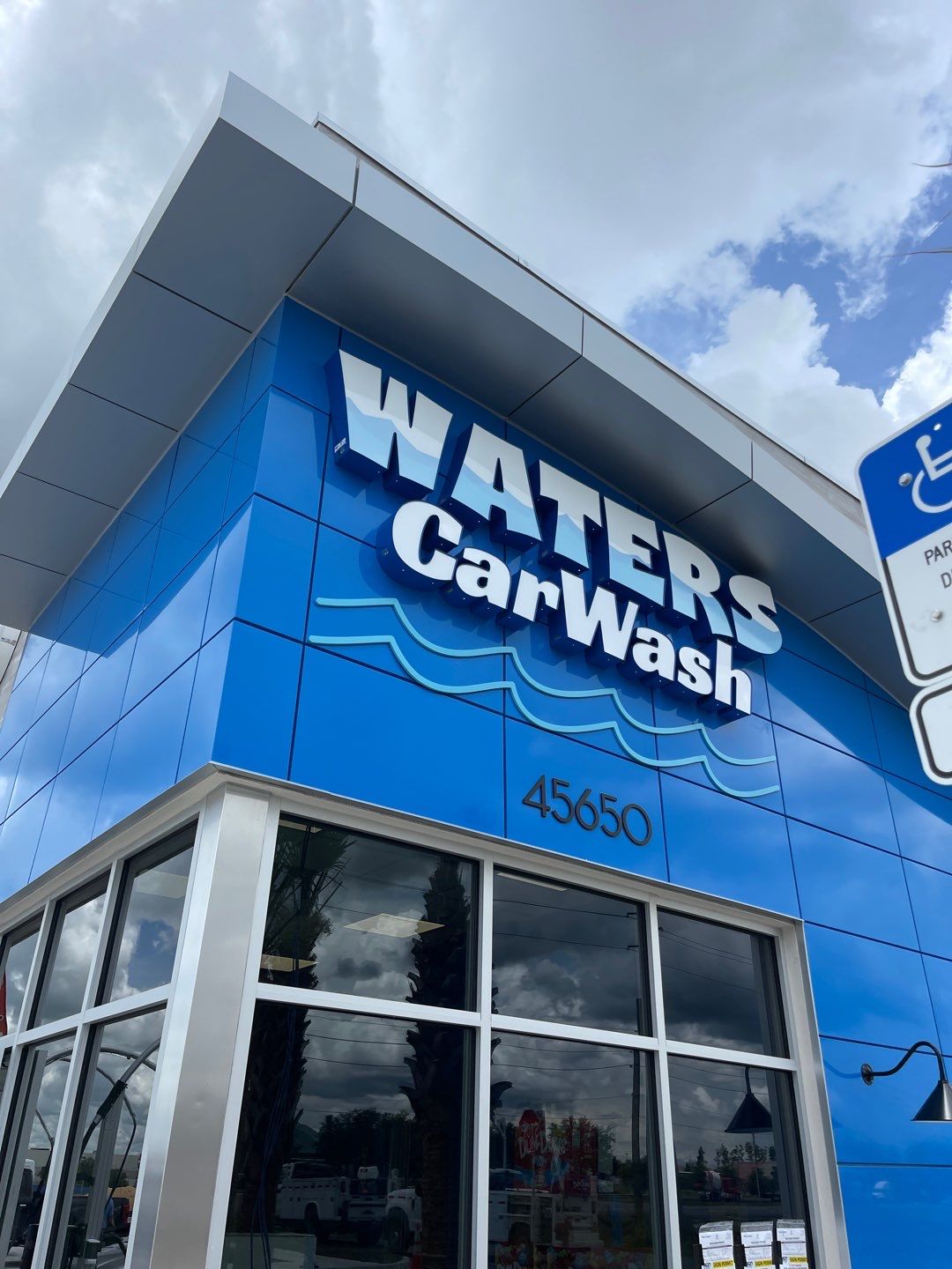 Pylon Sign and Channel Letters for Waters Car Wash by SignCrafters