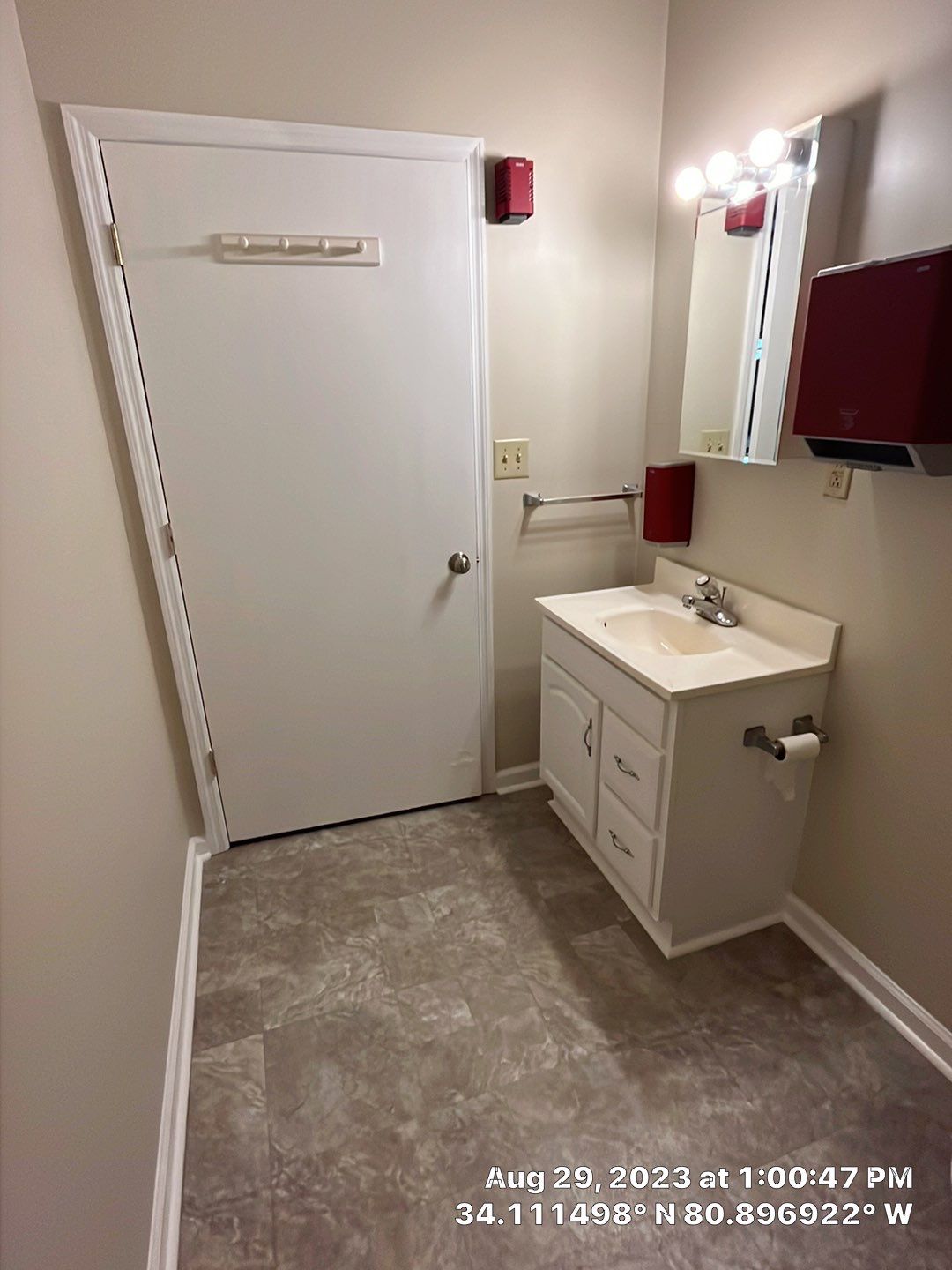 Geaux 2 Guy: Restoring Your Commercial Bathroom After Water Damage & Mold by Thompson Industrial
