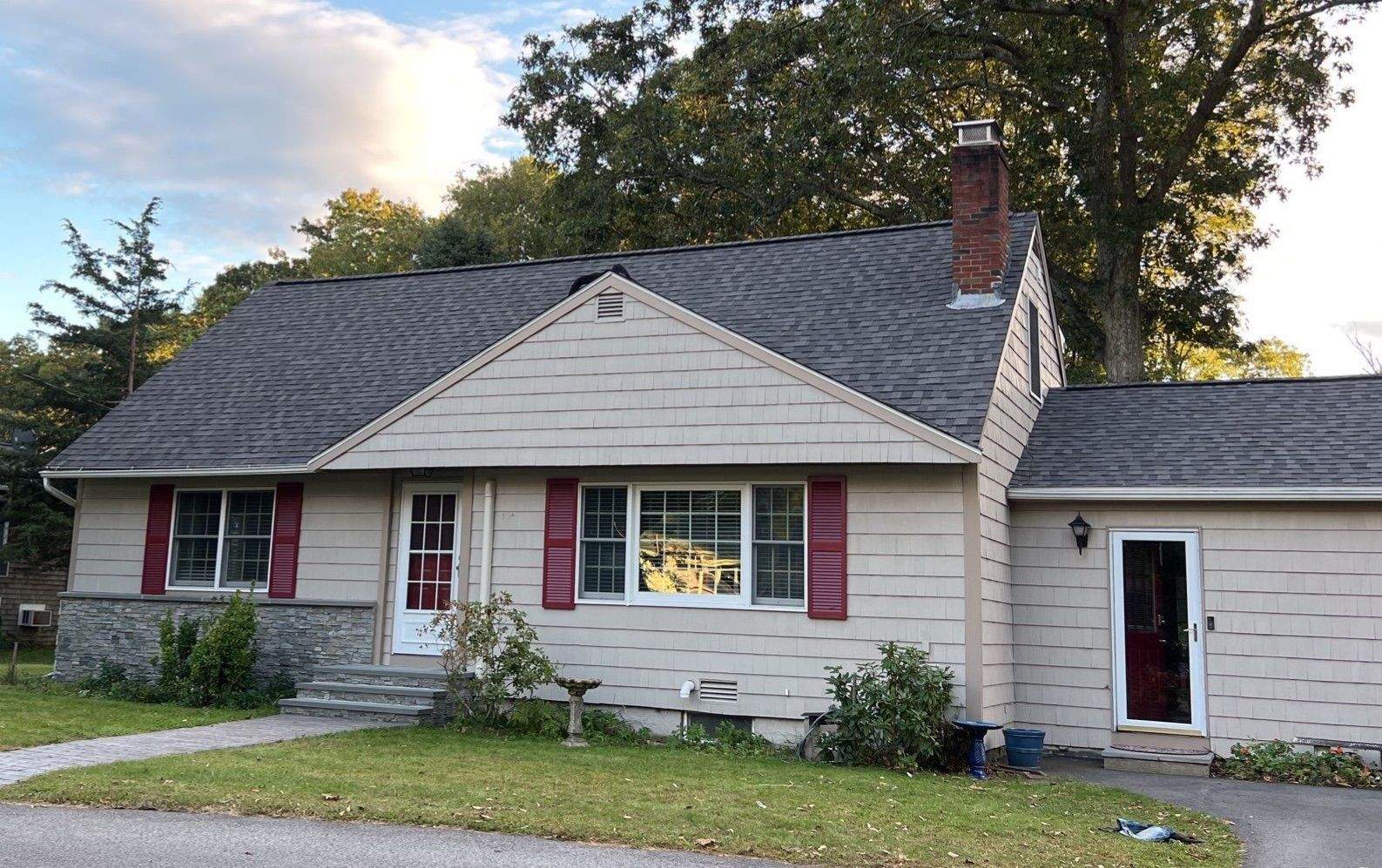 Pewterwood Roofs by Pinnacle Roofing & Skylights