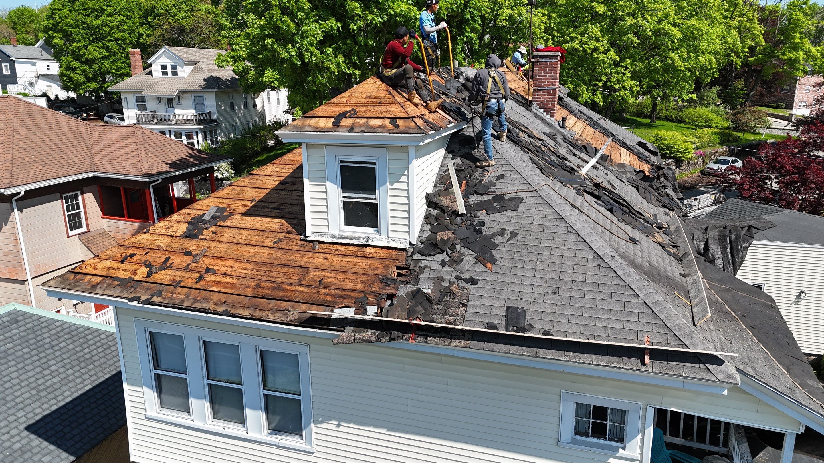 Full Roof Replacement – Lawrence, MA by Mighty Dog Roofing of Greater Middlesex County