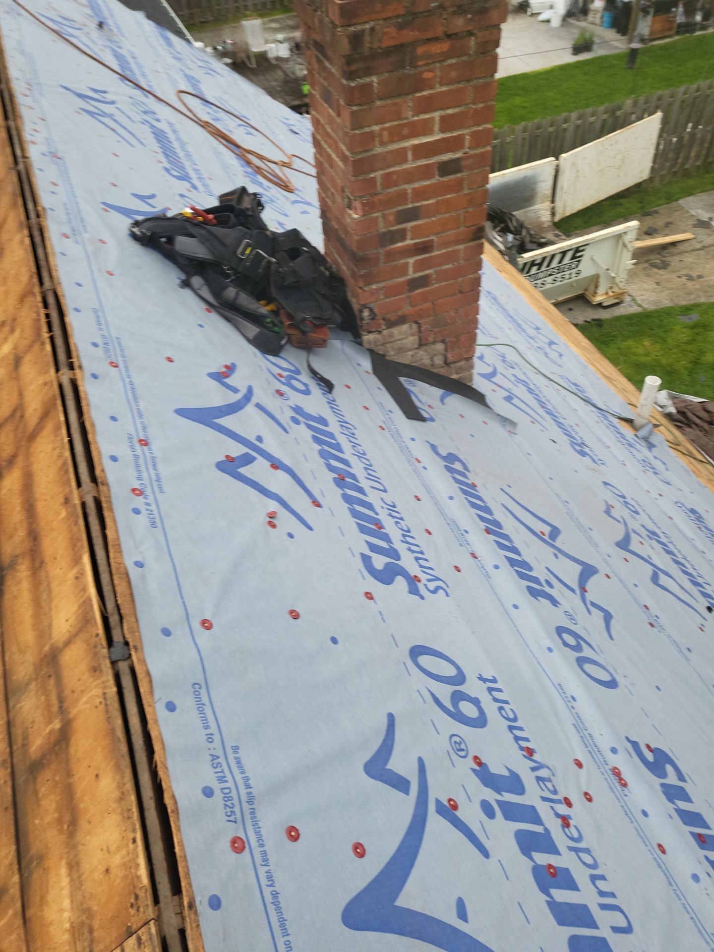 Atlas Pinnacle, Color, Woodland Green, Drip Edge, Color, White by Eagle Eye Roofing