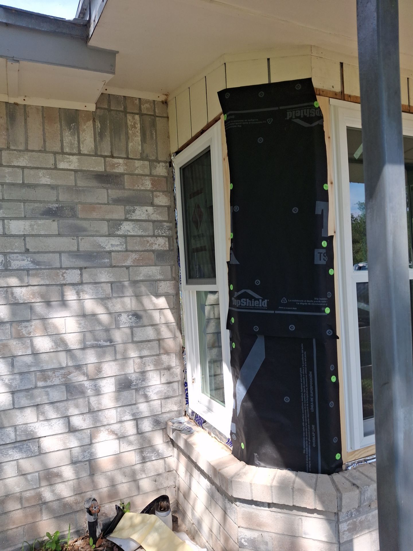 Bay Bay Old Windows by Bayfront Roofing and Construction