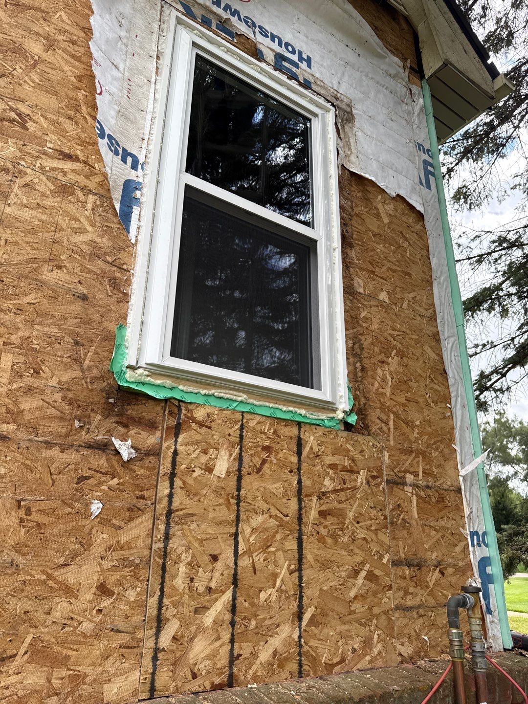 Siding Replacement using Alside S7 Cedar Mill Grain Pebble by 180 Contractors
