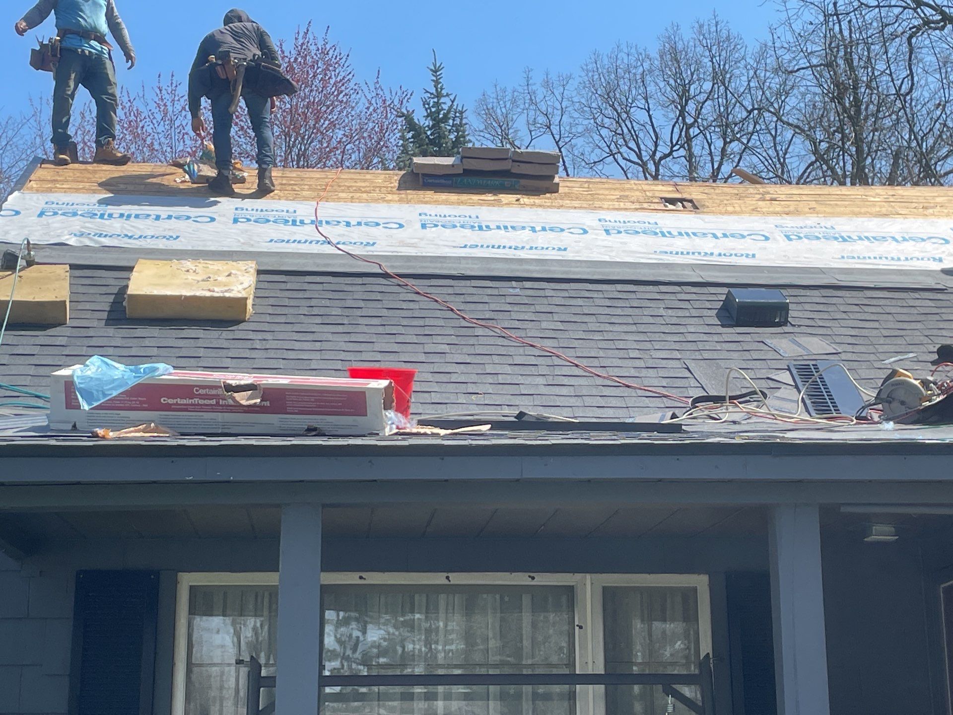 Roof Replacement using CertainTeed Landmark by 180 Contractors