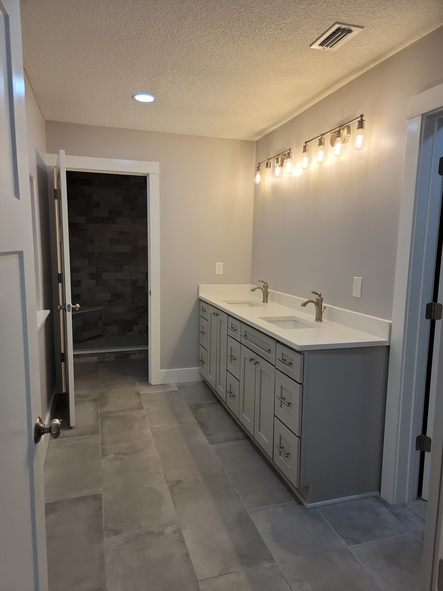 Major Home Remodel & Addition by Galaxy Builders, Inc.