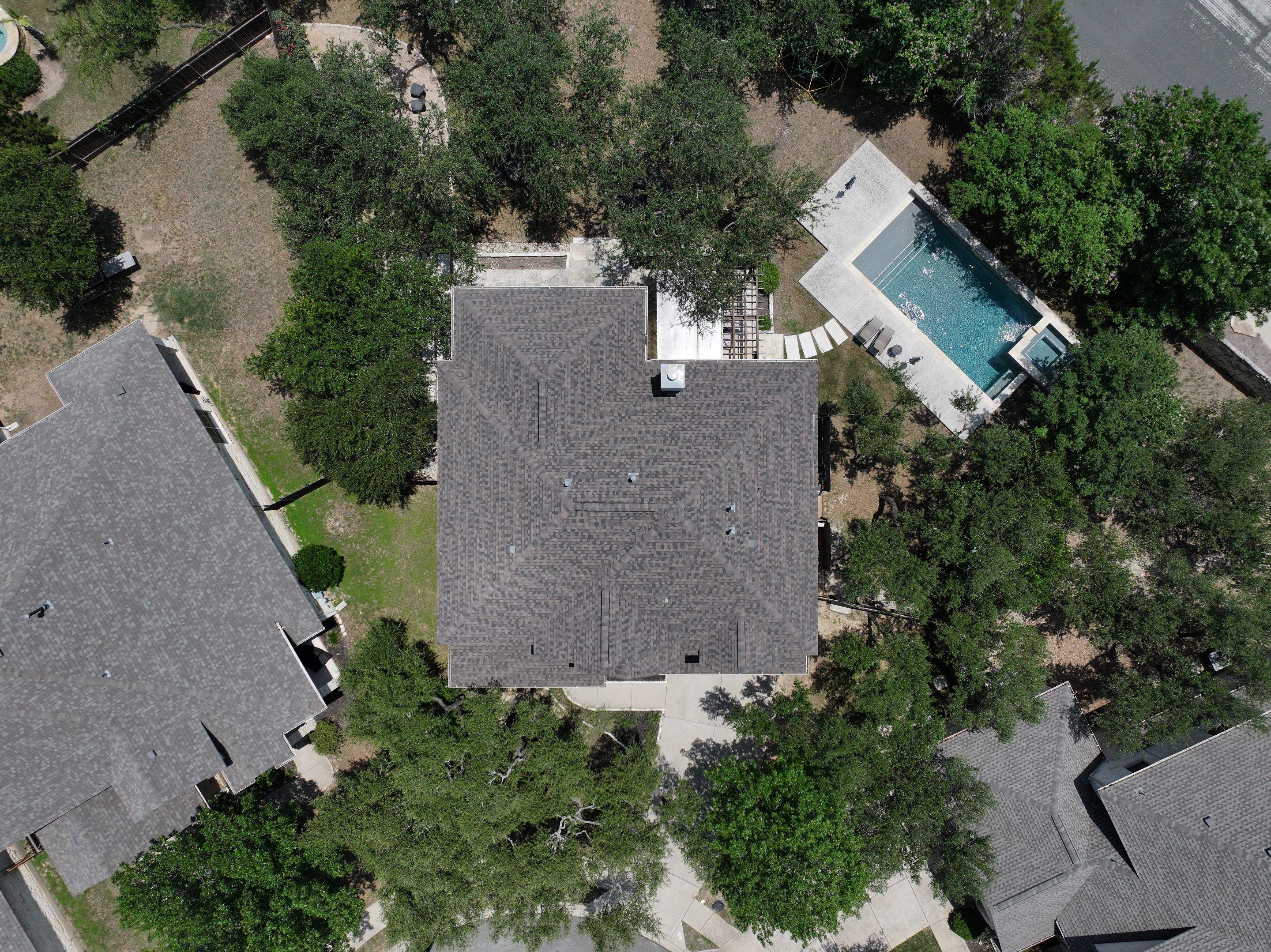 Driftshake Shingles by Perennial Roofing 