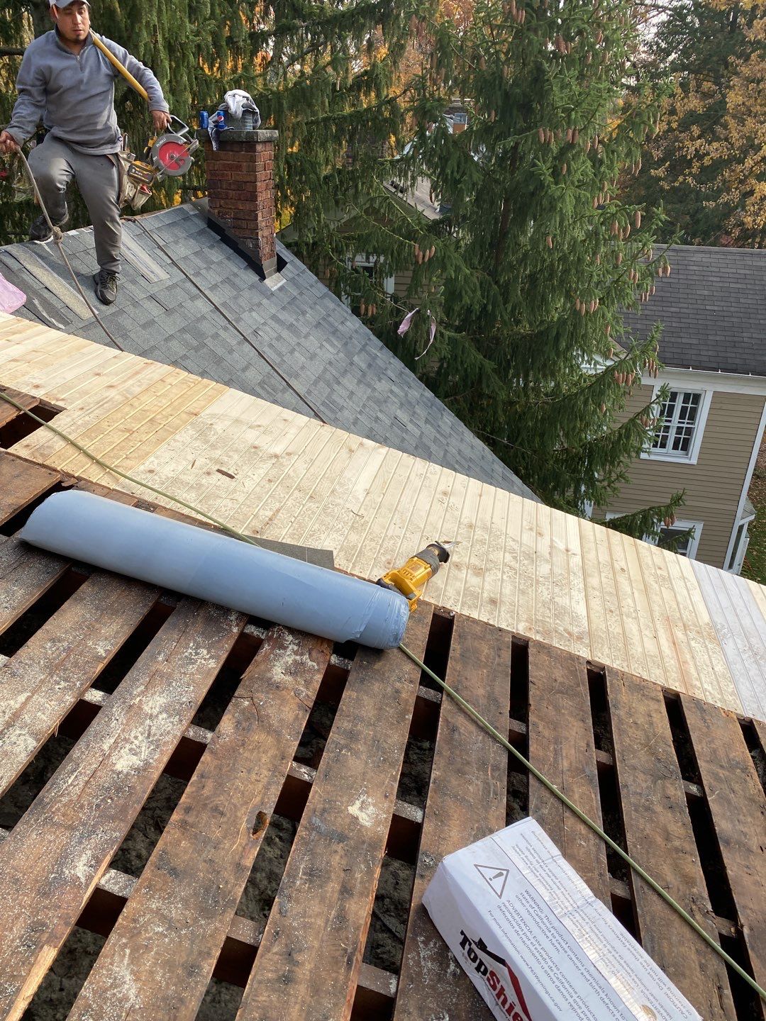 Residential Roofing Installation using Owens Corning Duration, Estate Grey by Absolute Roofing and Construction
