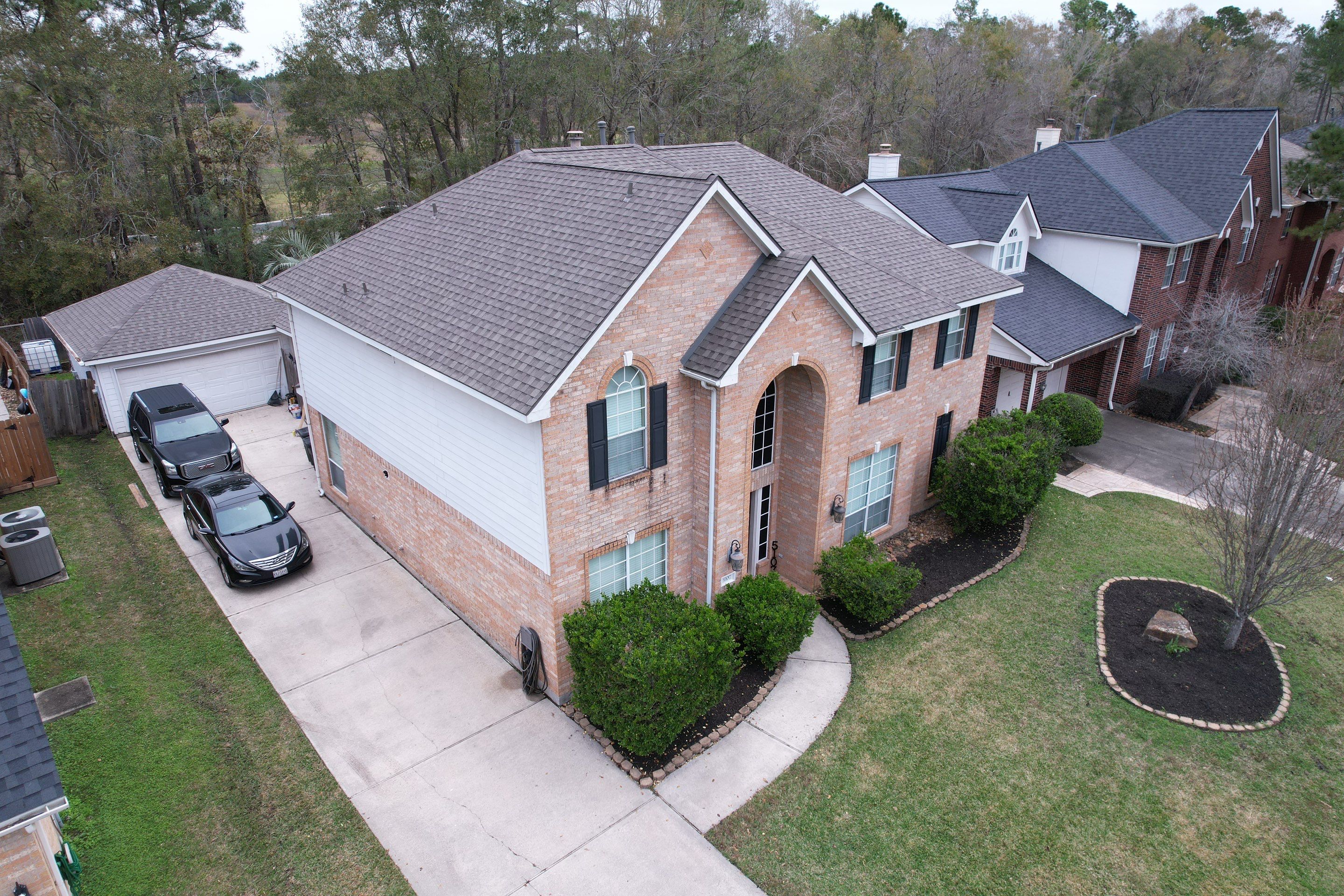 TAMKO Titan XT Weathered Wood by STX Roofing