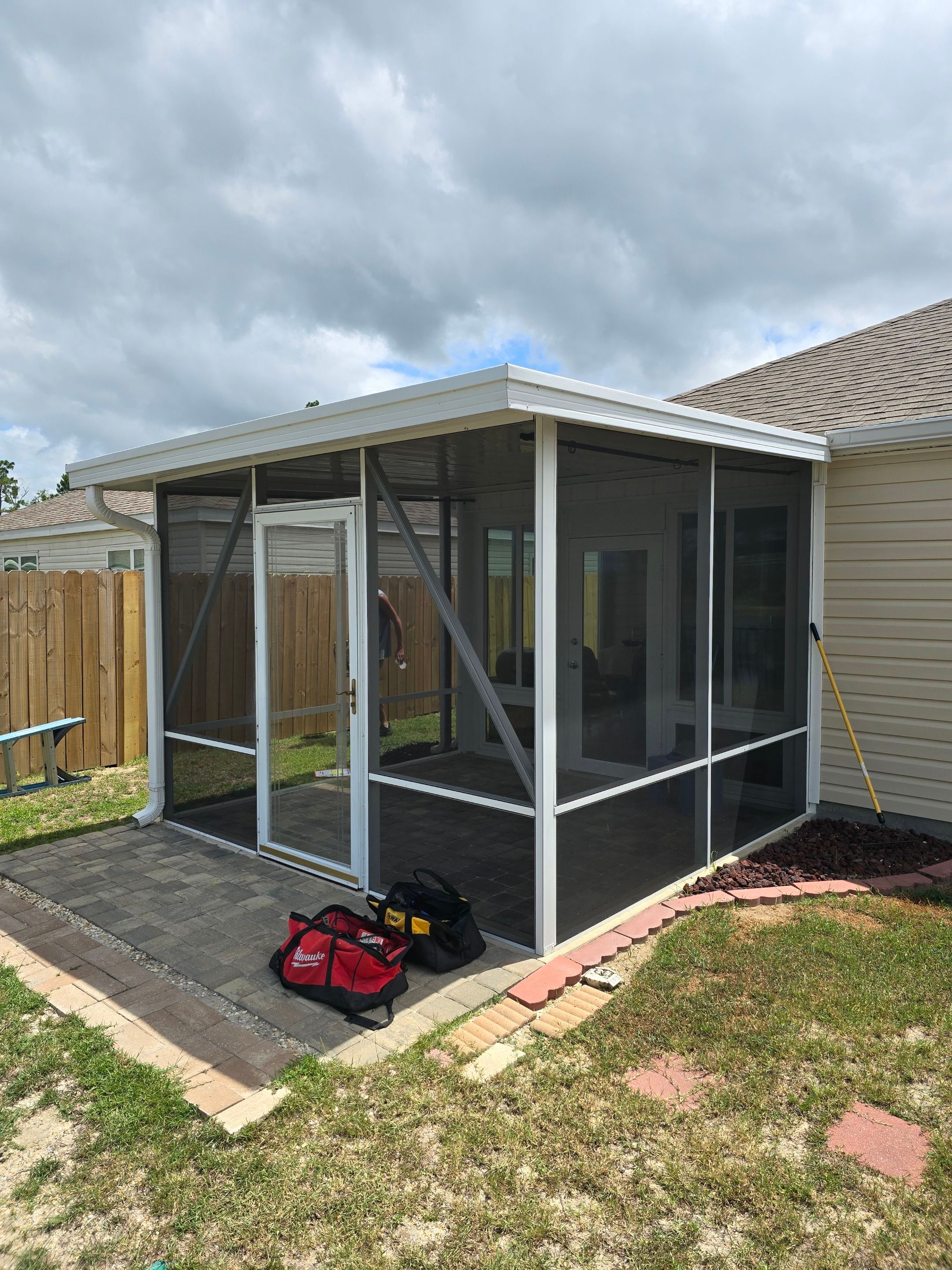 Screen Room using Colorbeam by Titan Sunrooms