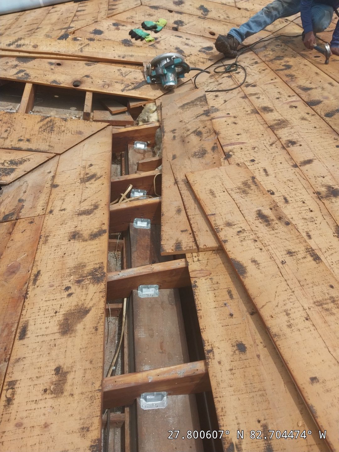 Project in St. Petersburg 33710 by Mitchell Roofing Company LLC 