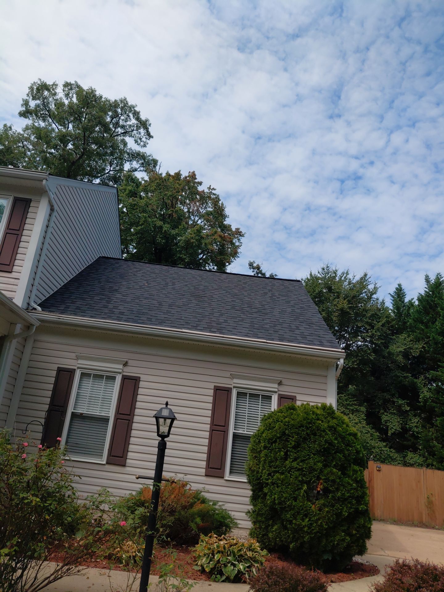 Lorton: Residential Roof with CertainTeed Landmark Pro in Max Def Moire Black by RM Banning, Inc.