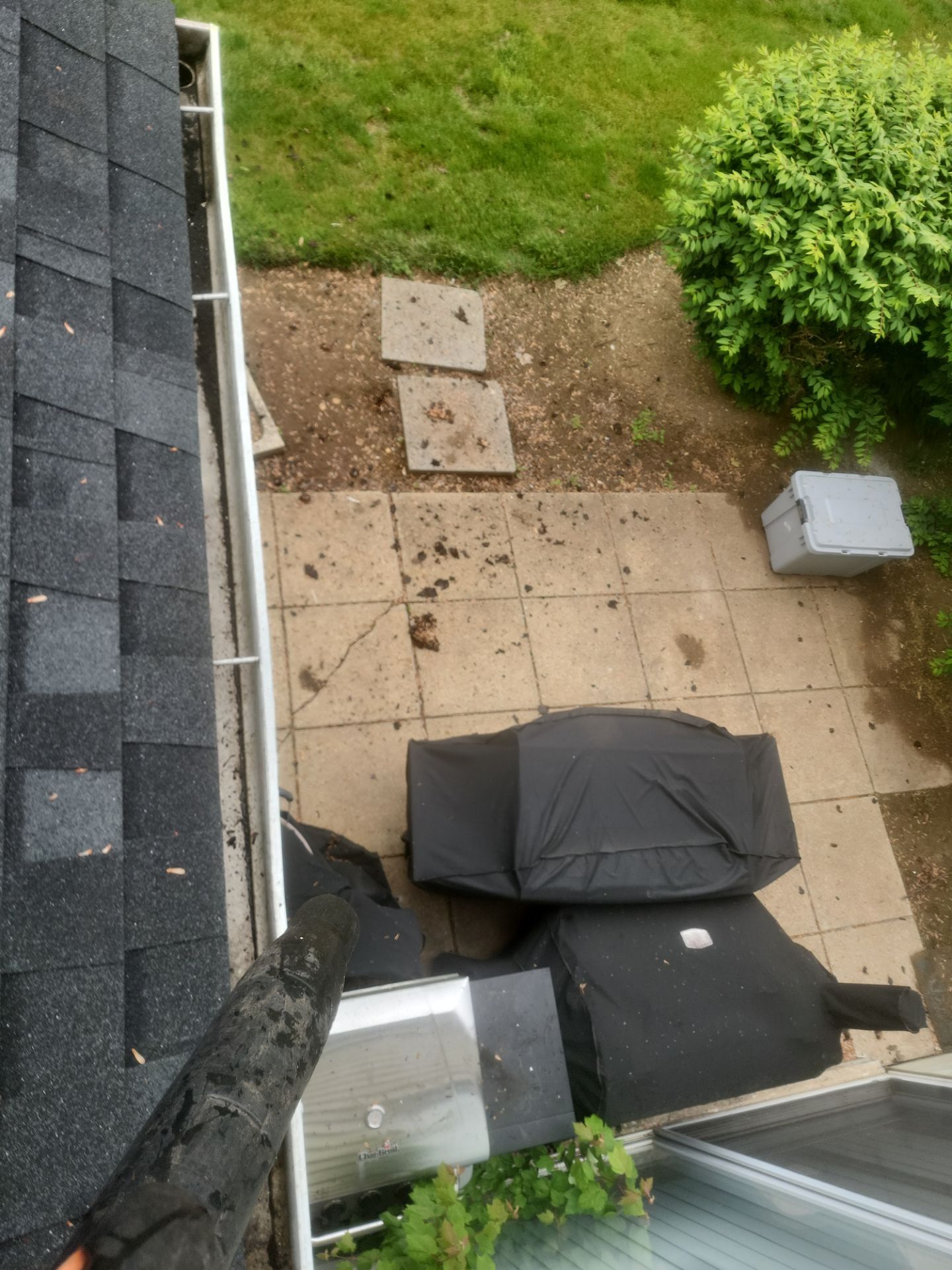 Commercial gutter cleaning Worcester after photo with clean gutters