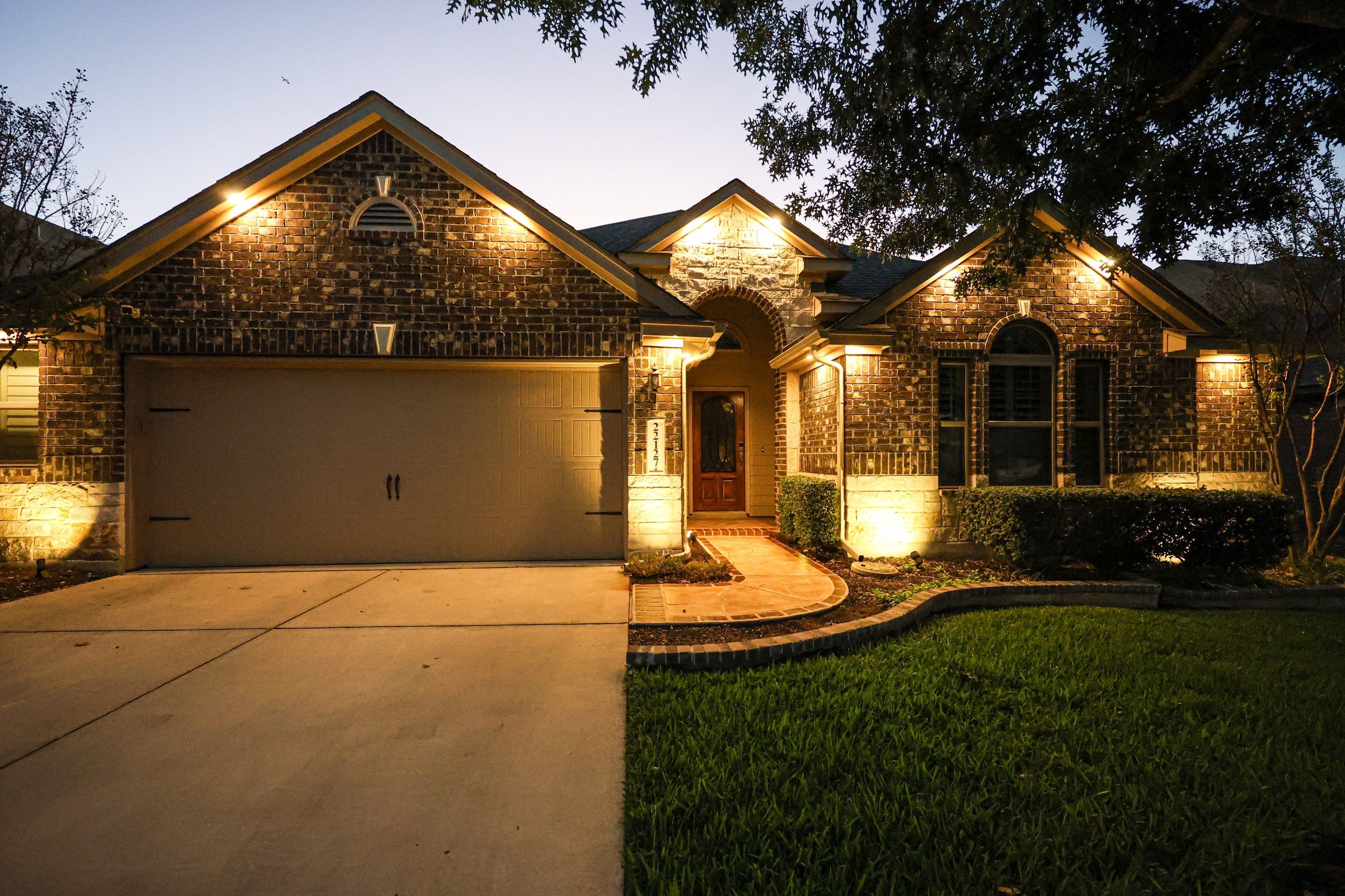 Wortham Oaks, San Antonio by Hole In One Lawns, LLC