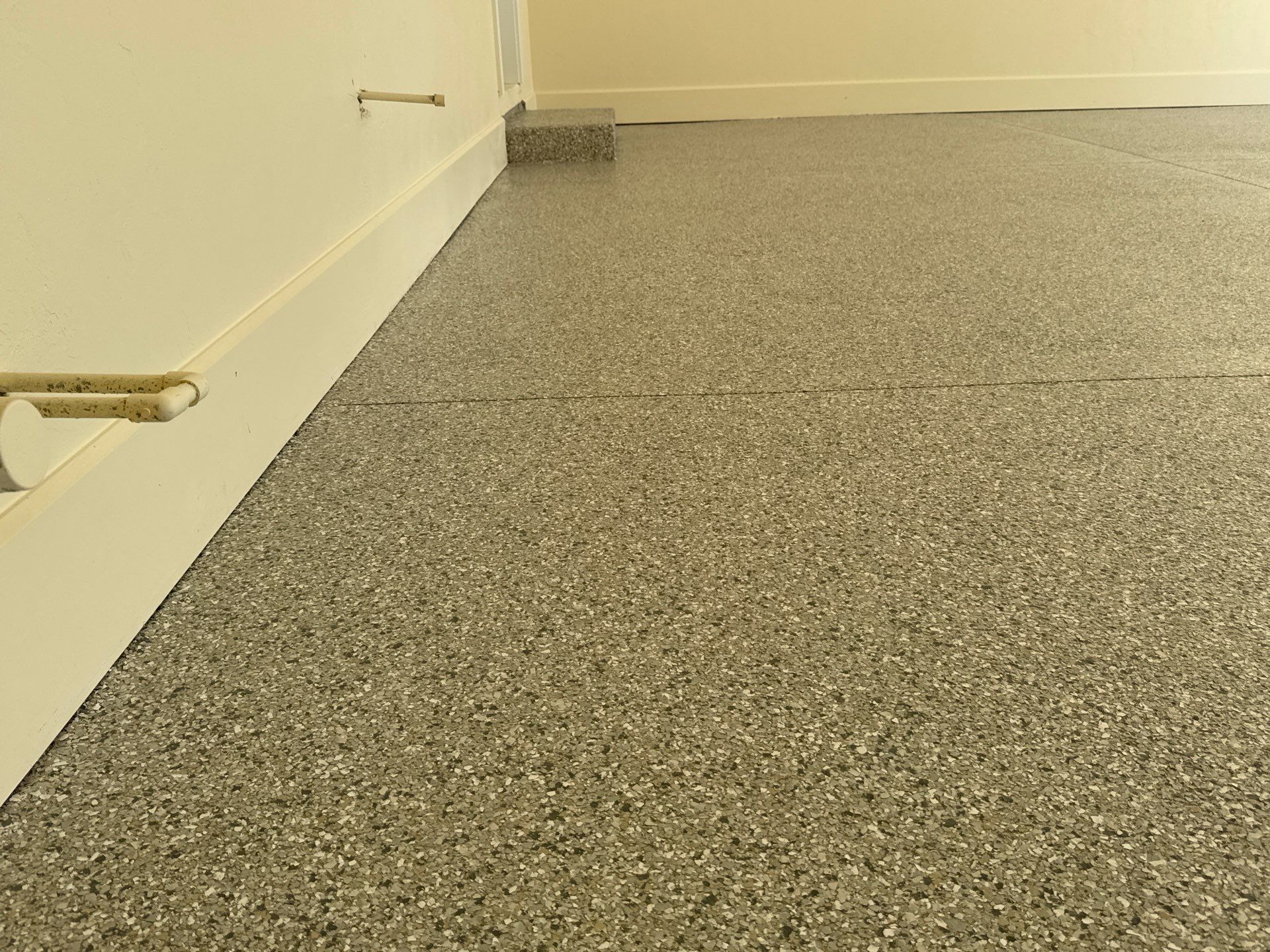 Garage in High Springs, FL in Mount Everest by Cross Creek Concrete Coatings