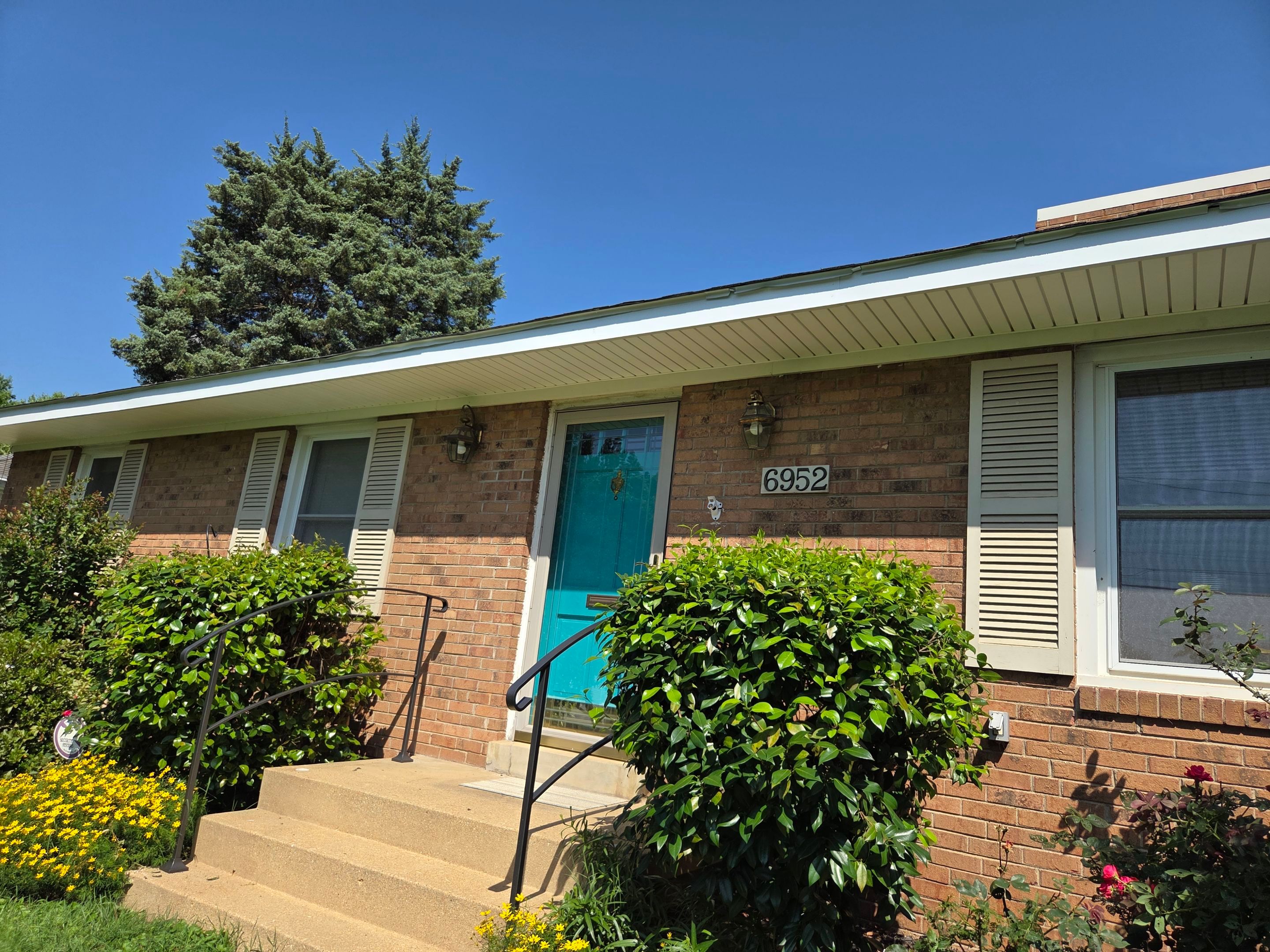 Falls Church: with CertainTeed Landmark Pro in Max Def Colonial Slate  by RM Banning, Inc.