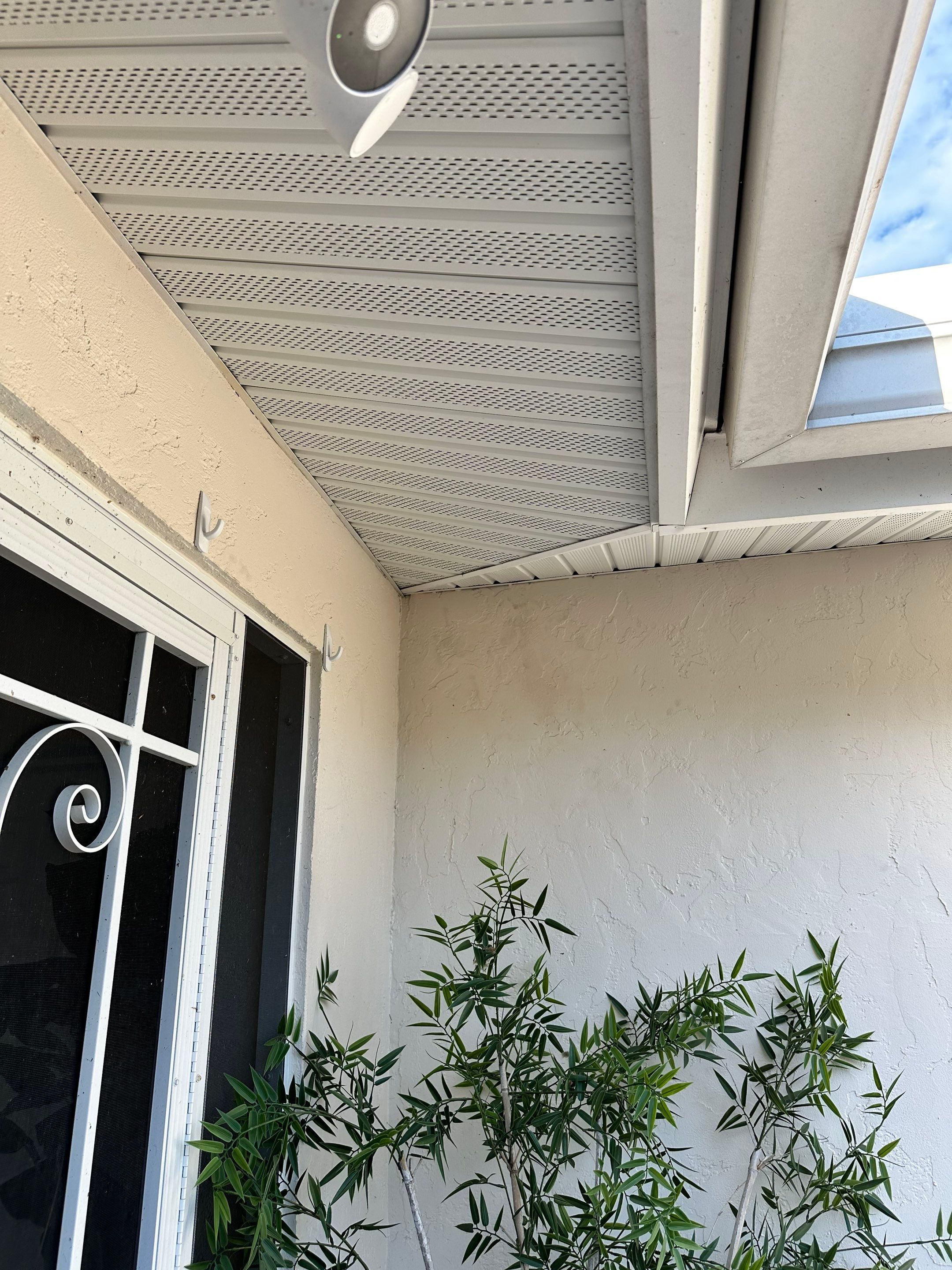 Soffit and Fascia Installation in Sarasota FL by Gutter Professors