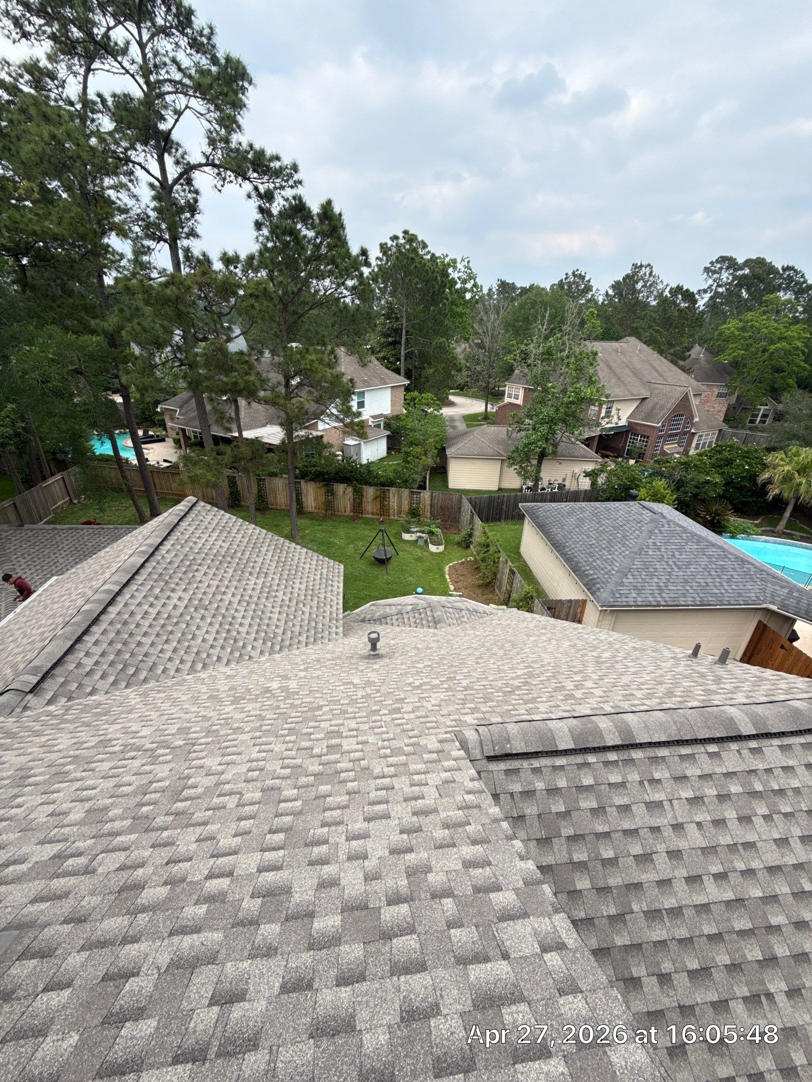 GAF HDZ - Weathered Wood by Elite Roofing LLC