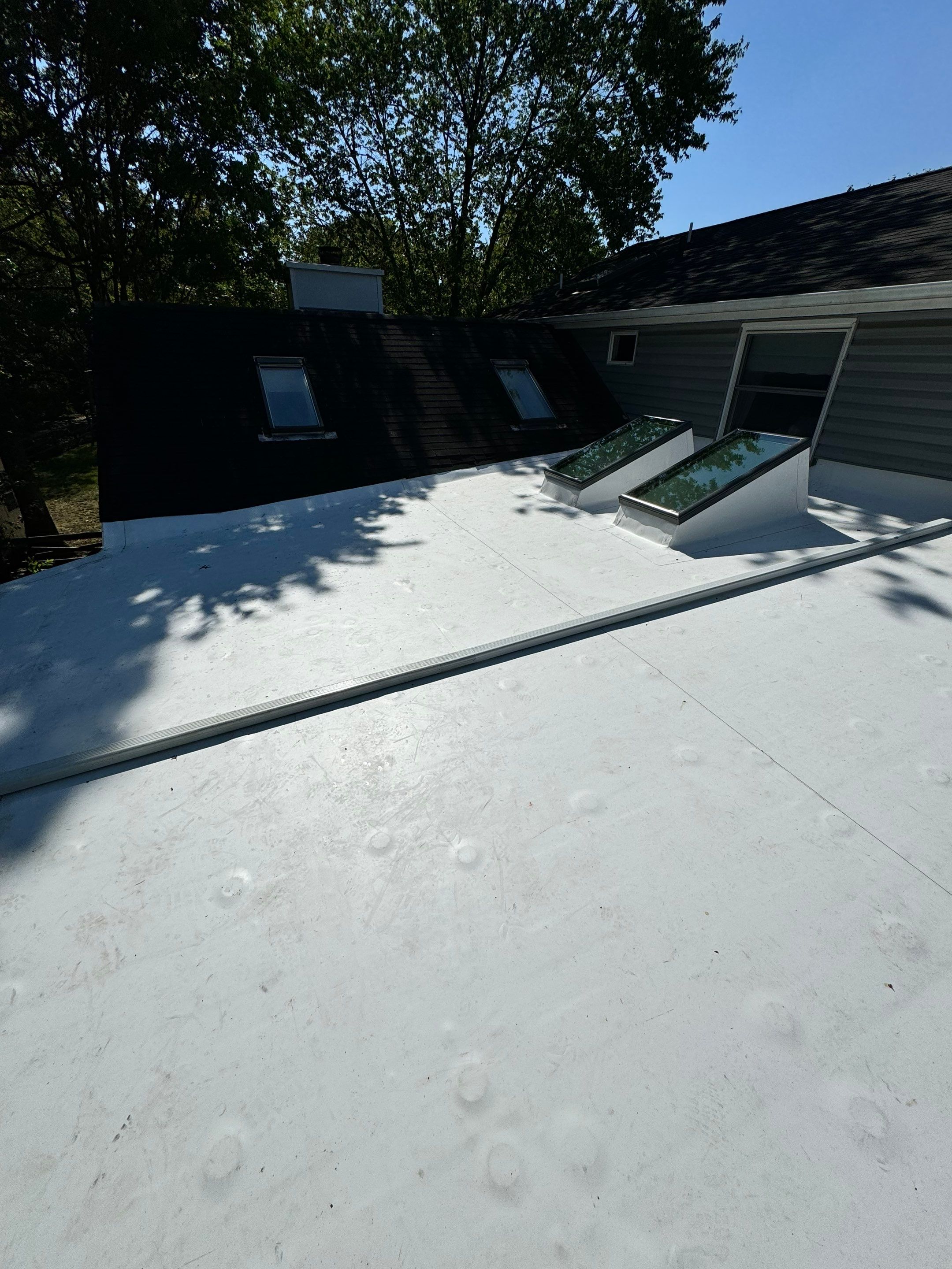 Alexandria: Residential Flat Roof Replacement with MuleHide TPO by RM Banning, Inc.