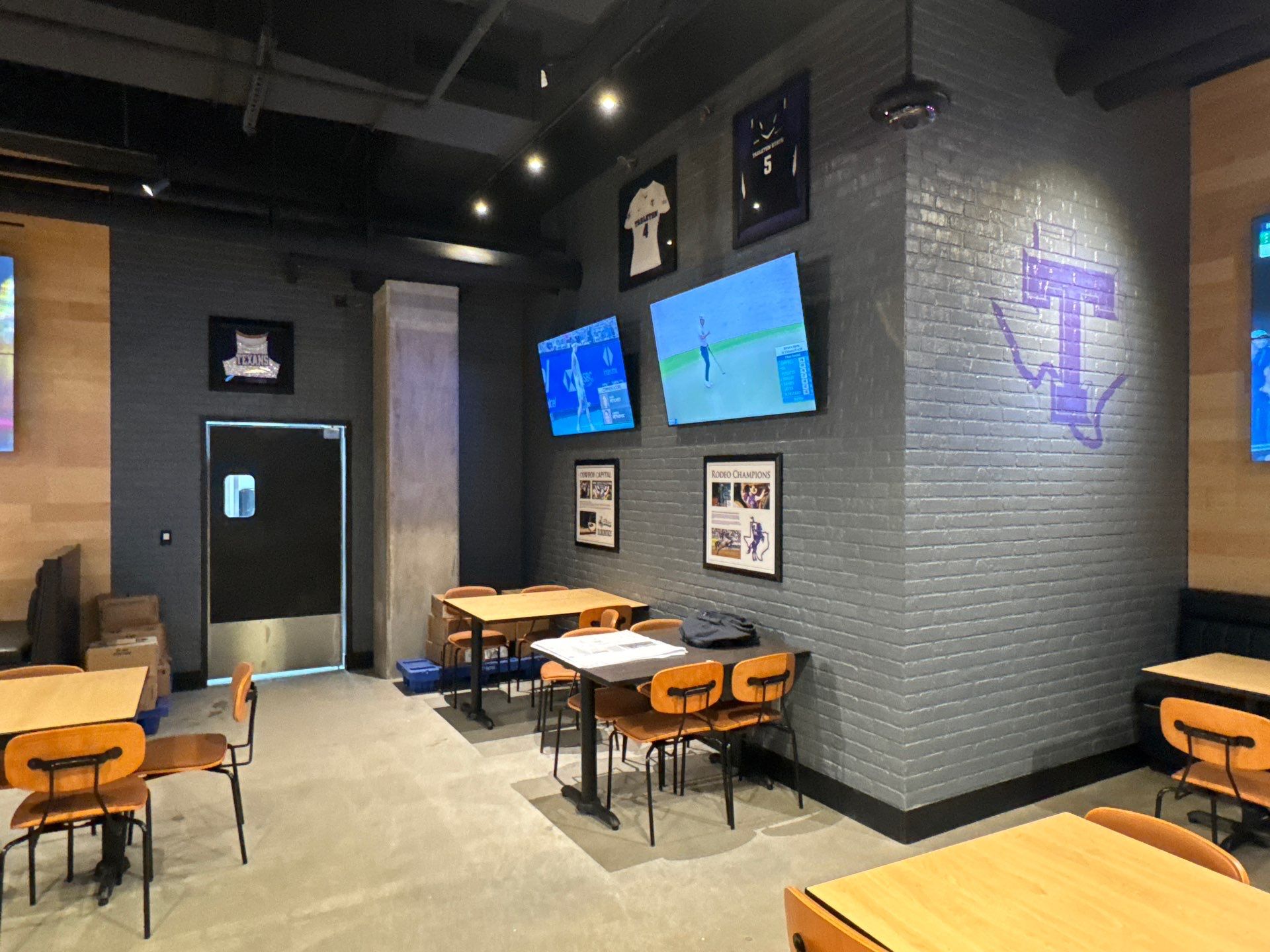 Large Sports Bar AV install by AVSi