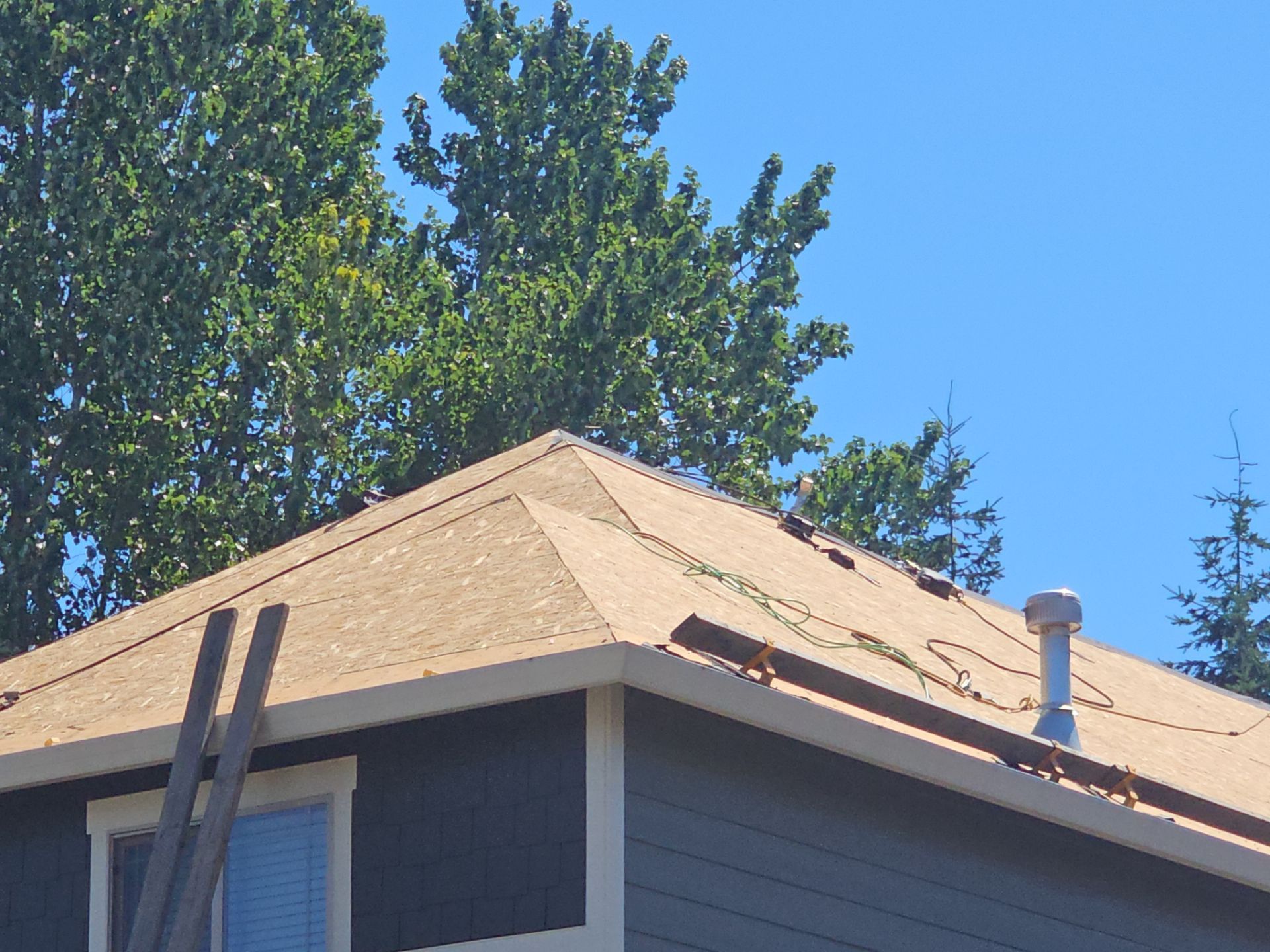 Project in Oregon City by Tom Leach Roofing