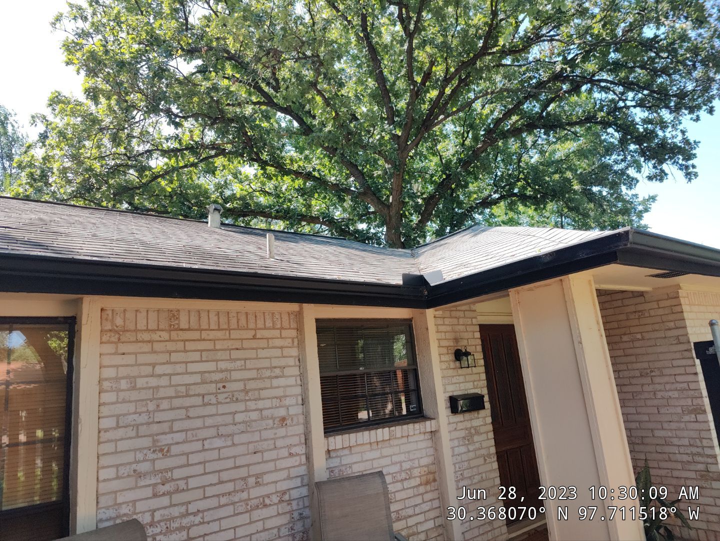 Residential Roofing Installation using Owens Corning Oakridge Estate Grey by DeZign Roofing & Exteriors