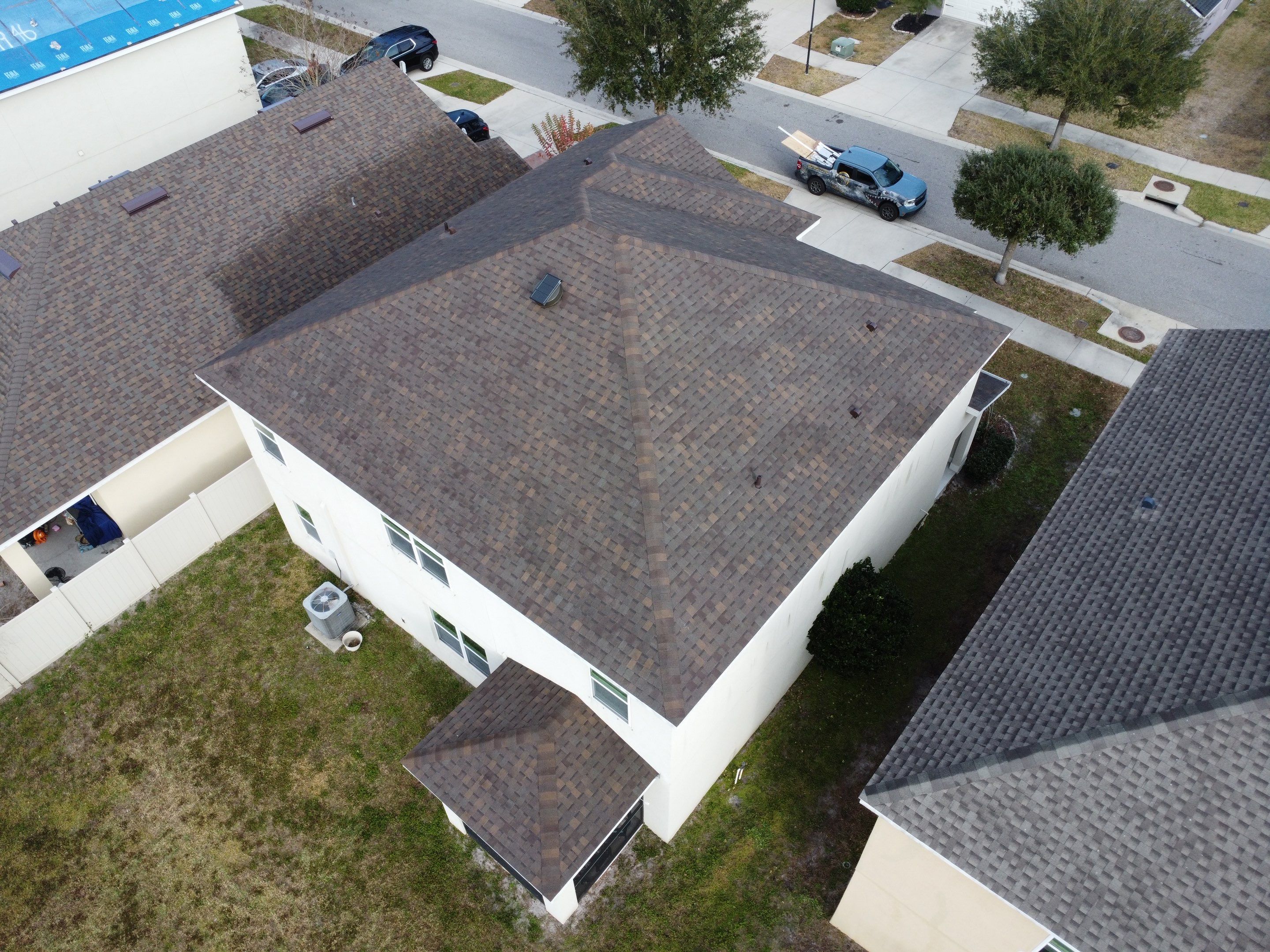 Roof replacement in Wimauma, FL by Steadfast Roofing 