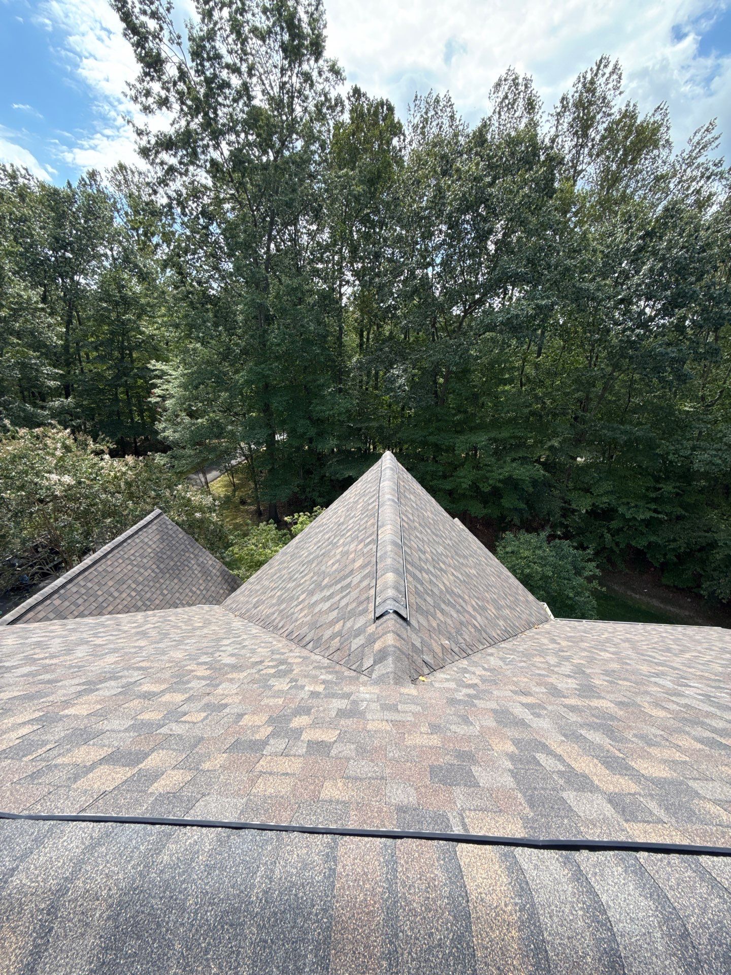Fairfax station: Residential Roof with CertainTeed Landmark Pro in Max Def Shenandoah  by RM Banning, Inc.